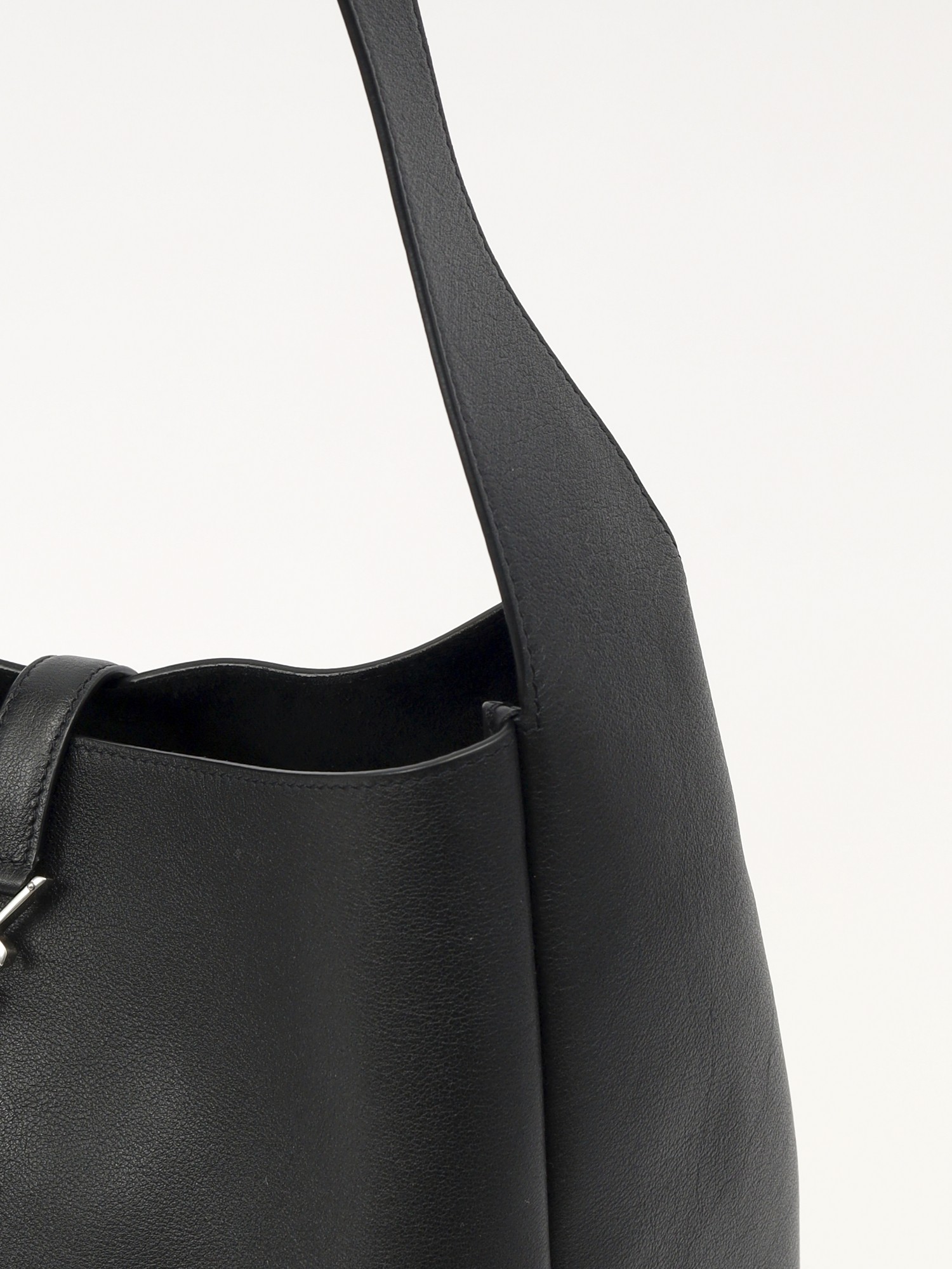 Saint Laurent Le 5 a 7 6