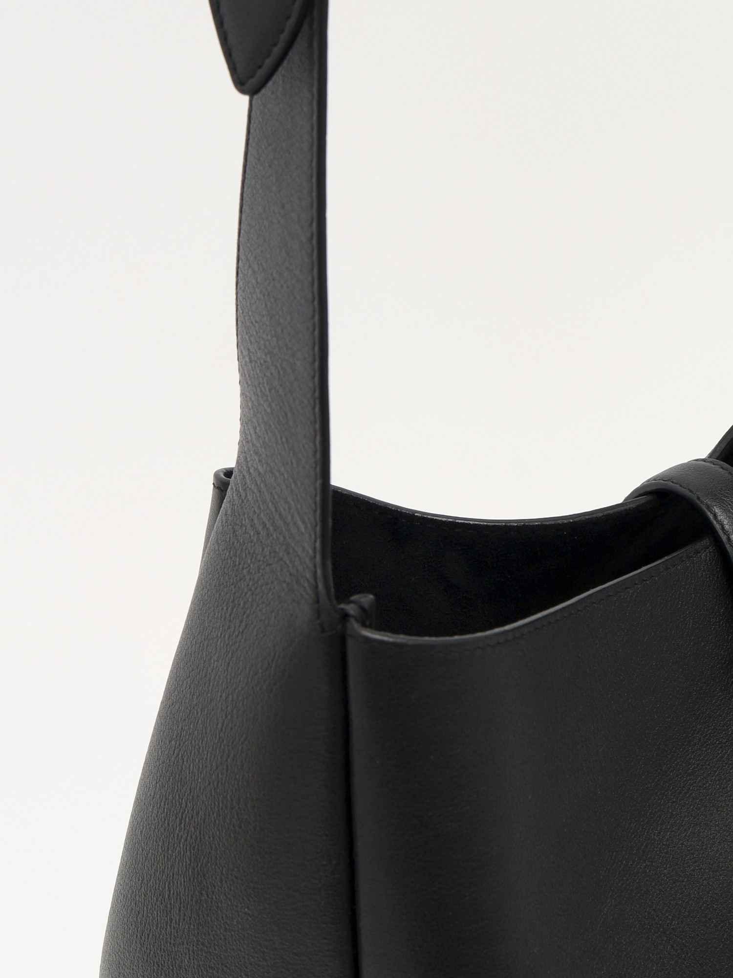 Saint Laurent Le 5 a 7 5