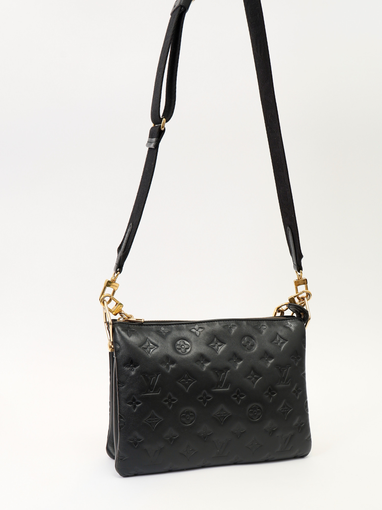 Louis Vuitton Coussin 4