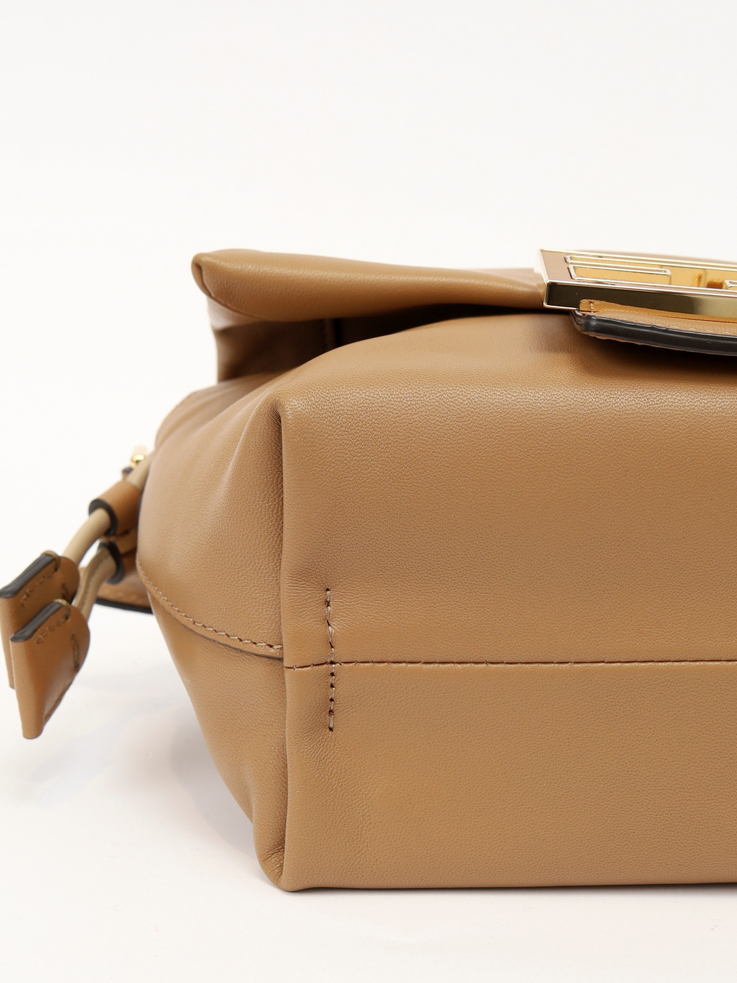 Fendi Mamma Baguette 8