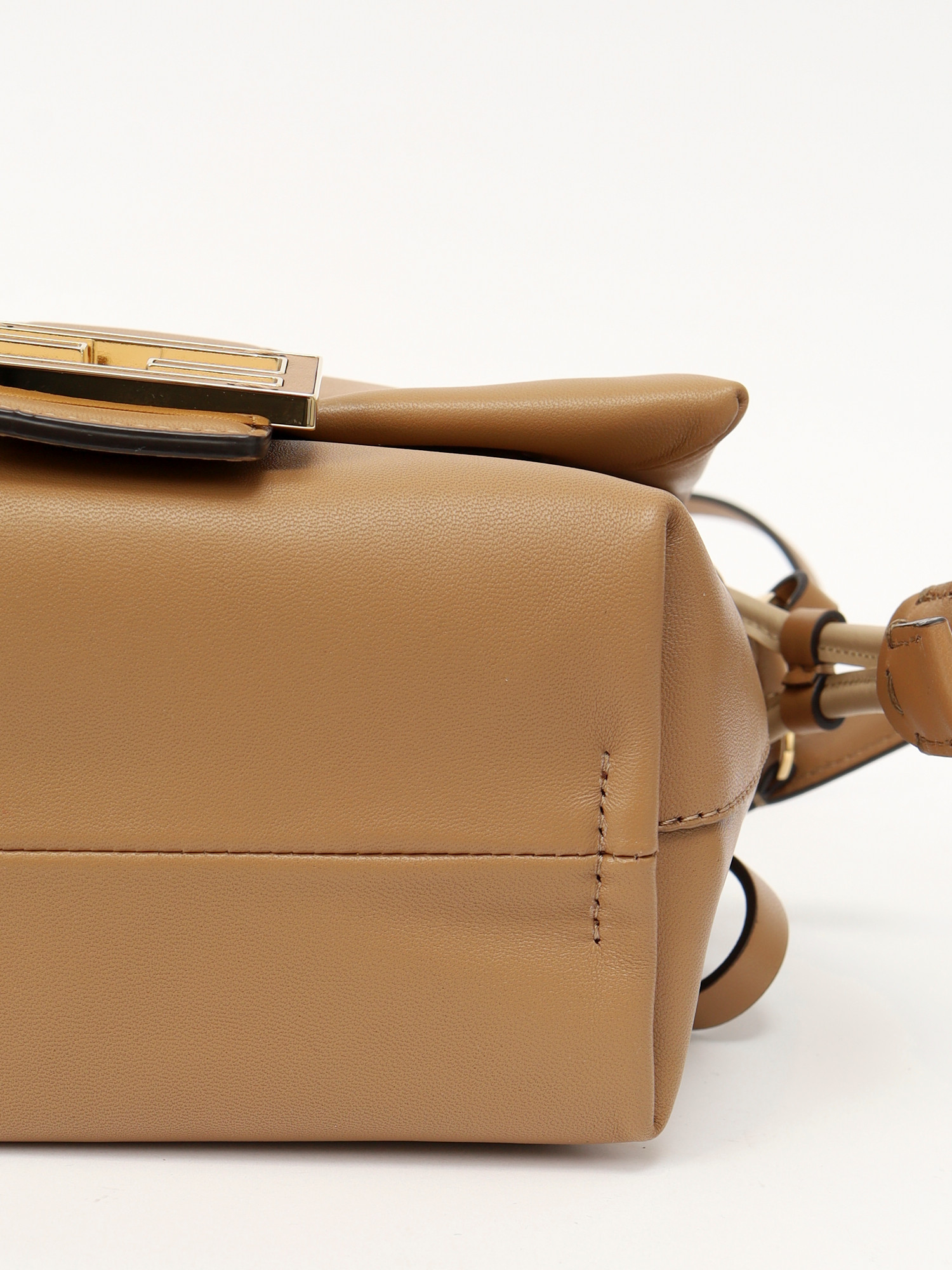 Fendi Mamma Baguette 9