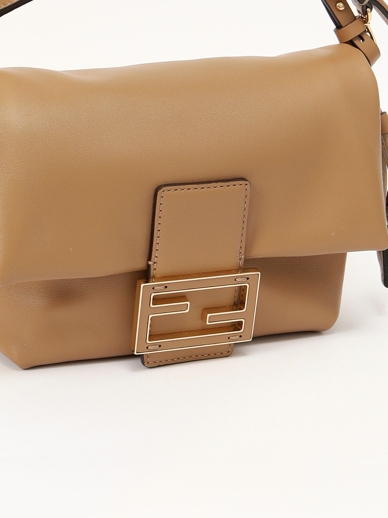 Fendi Mamma Baguette 5