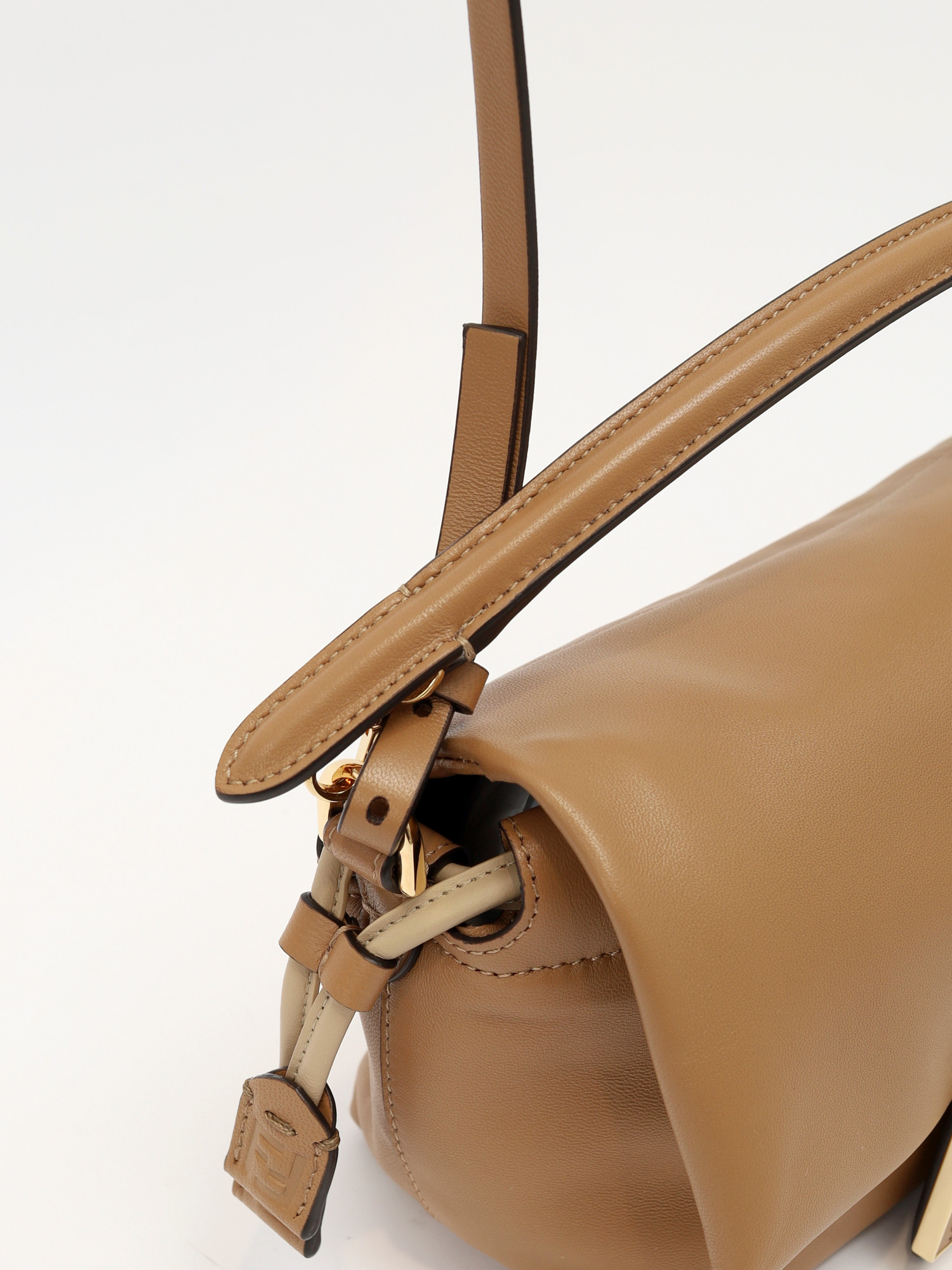 Fendi Mamma Baguette 6