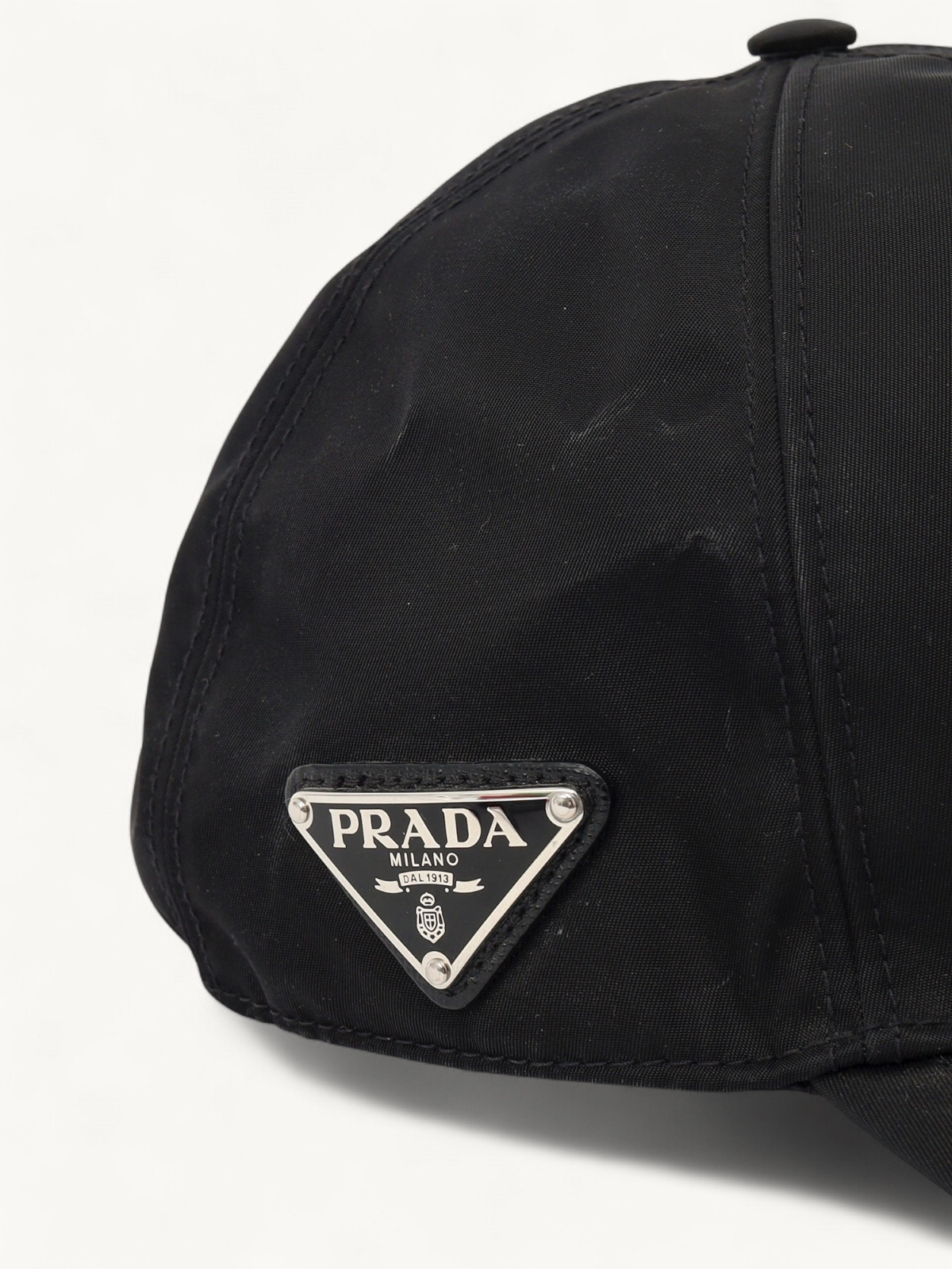 Prada Cap 4
