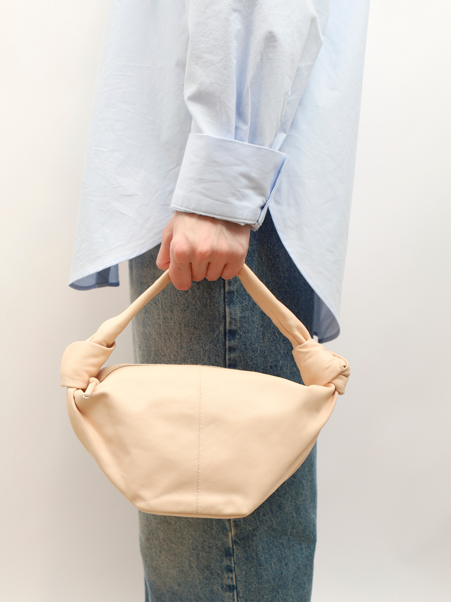 Bottega Veneta Double Knot 1