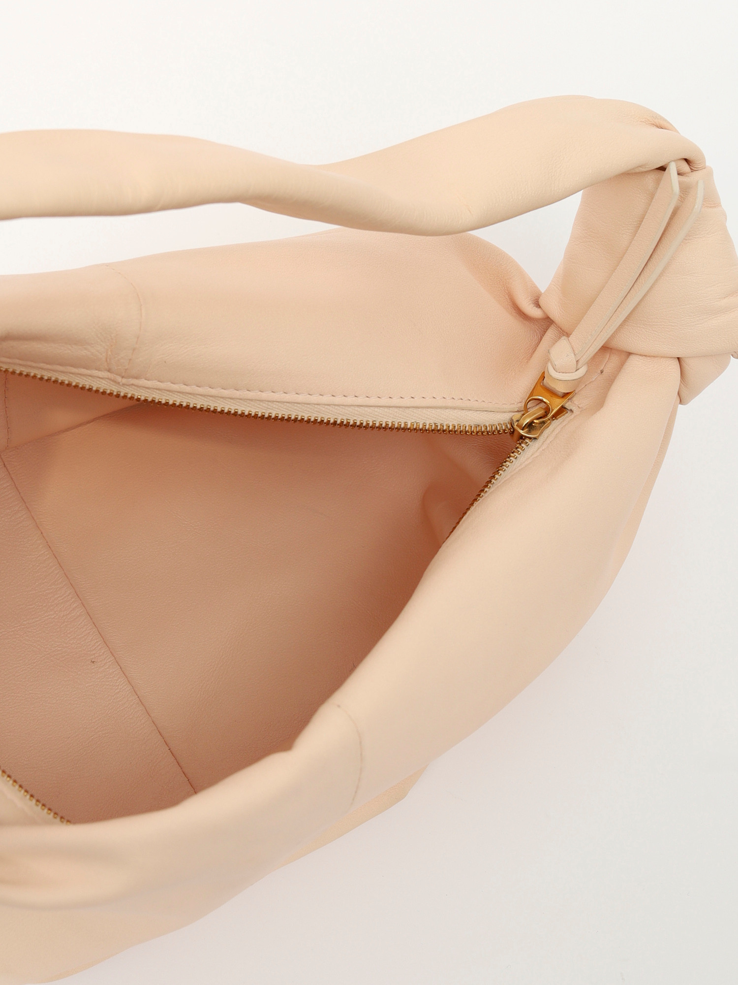 Bottega Veneta Double Knot 8