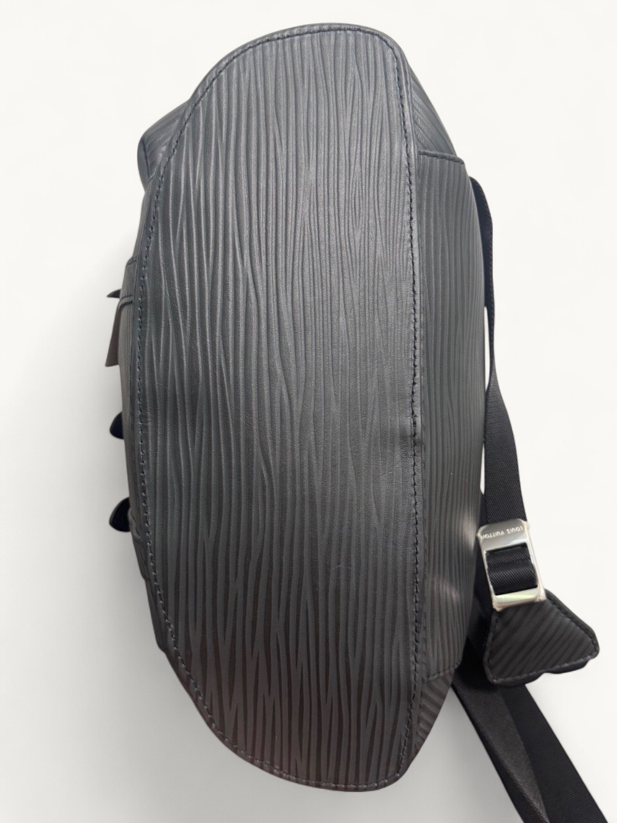 Louis Vuitton Christopher 8