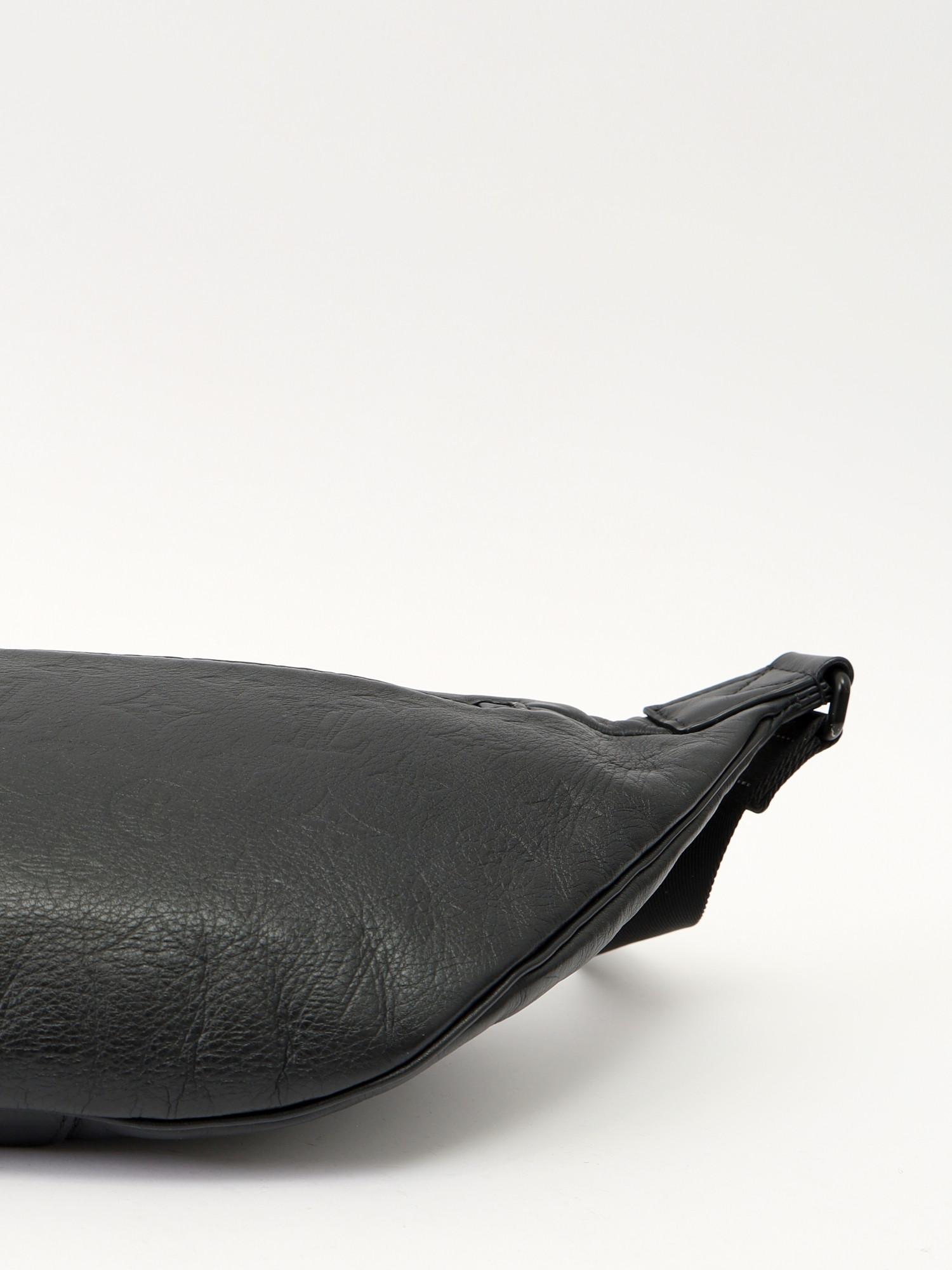 Louis Vuitton Discovery Bumbag 9