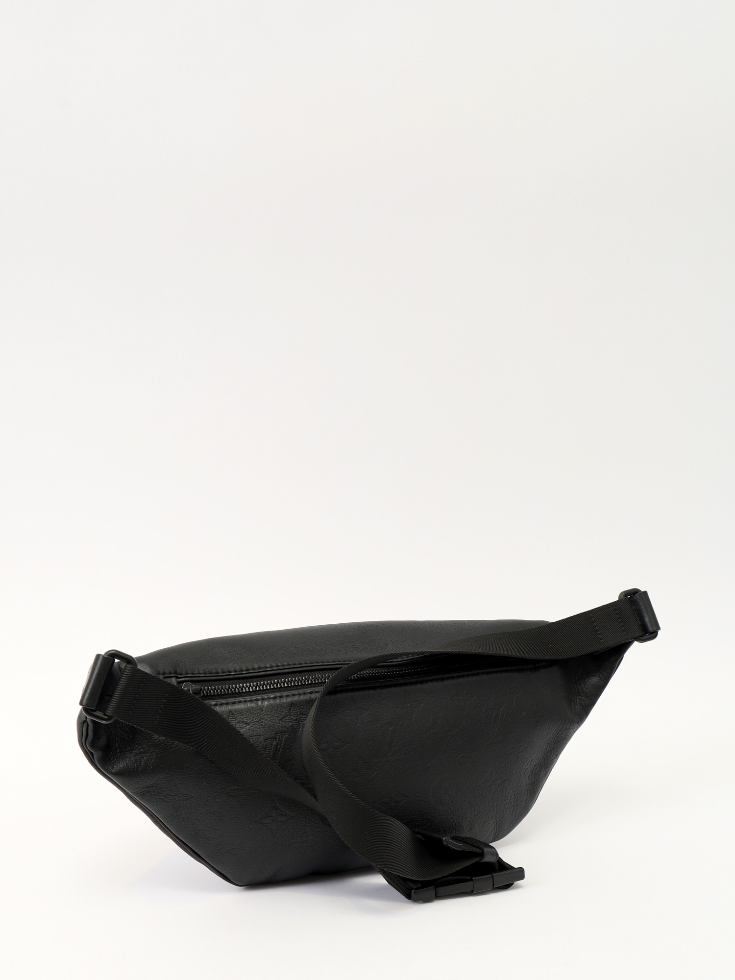 Louis Vuitton Discovery Bumbag 3