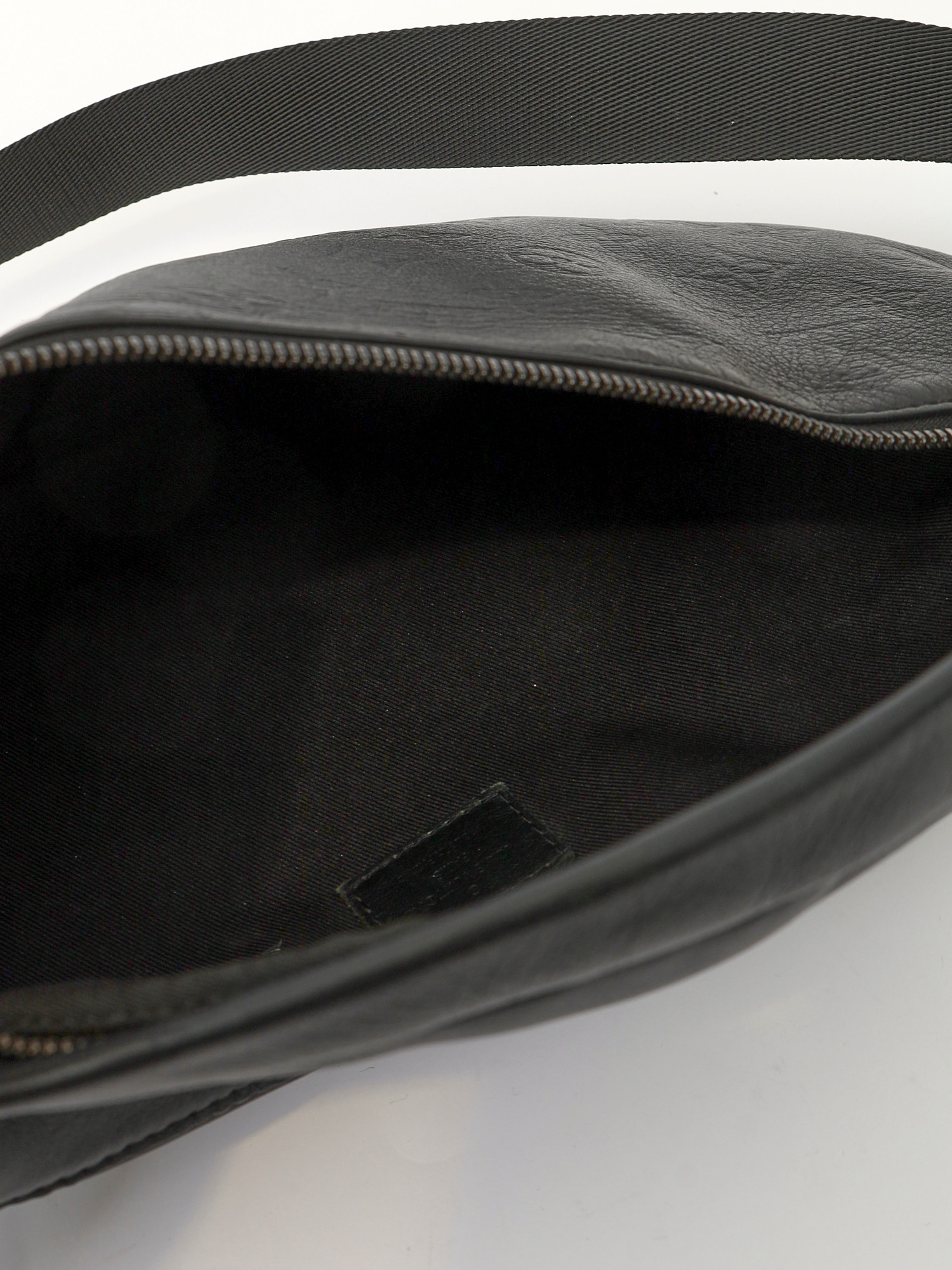 Louis Vuitton Discovery Bumbag 10