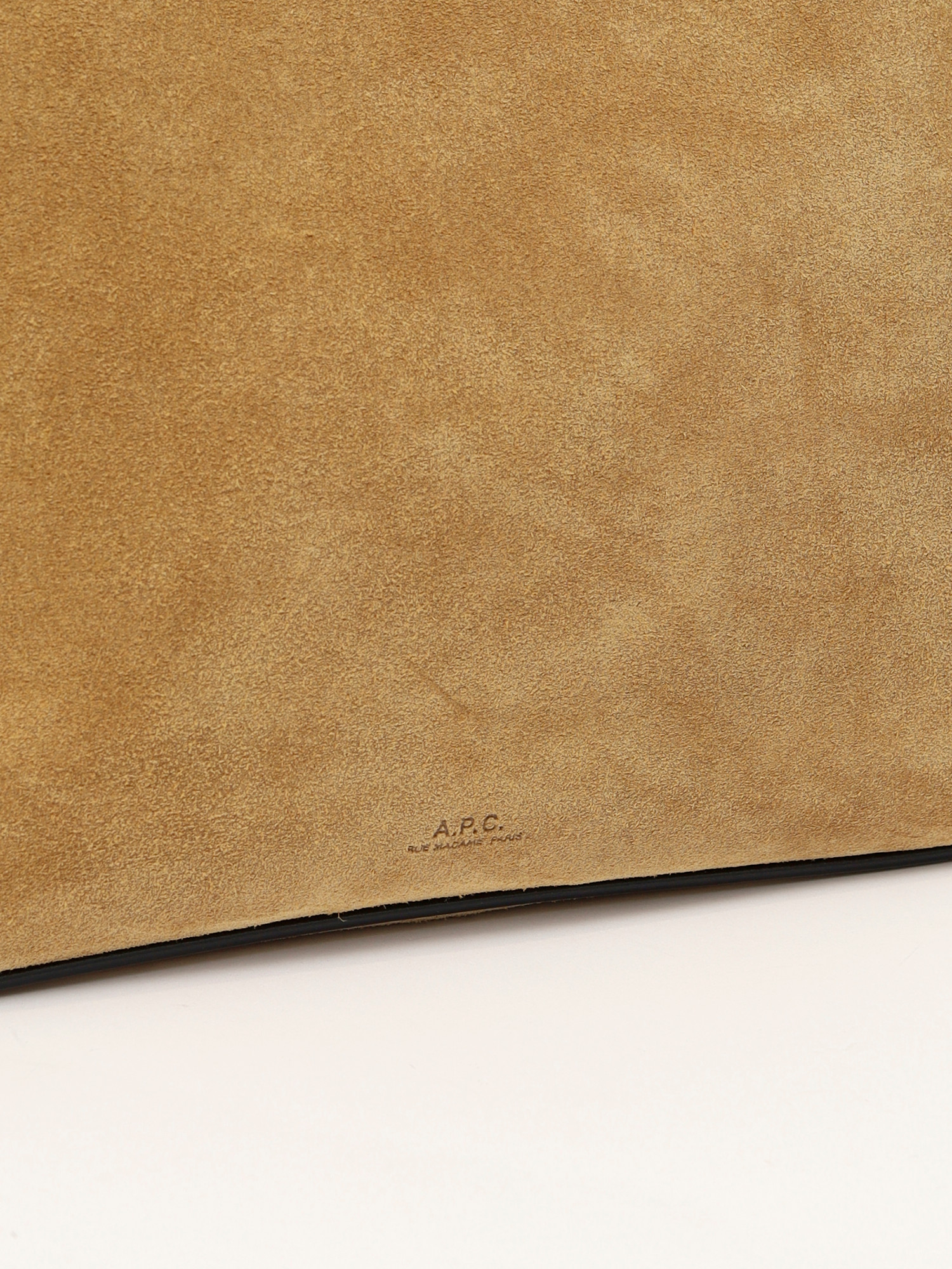 A.P.C. Vera  5