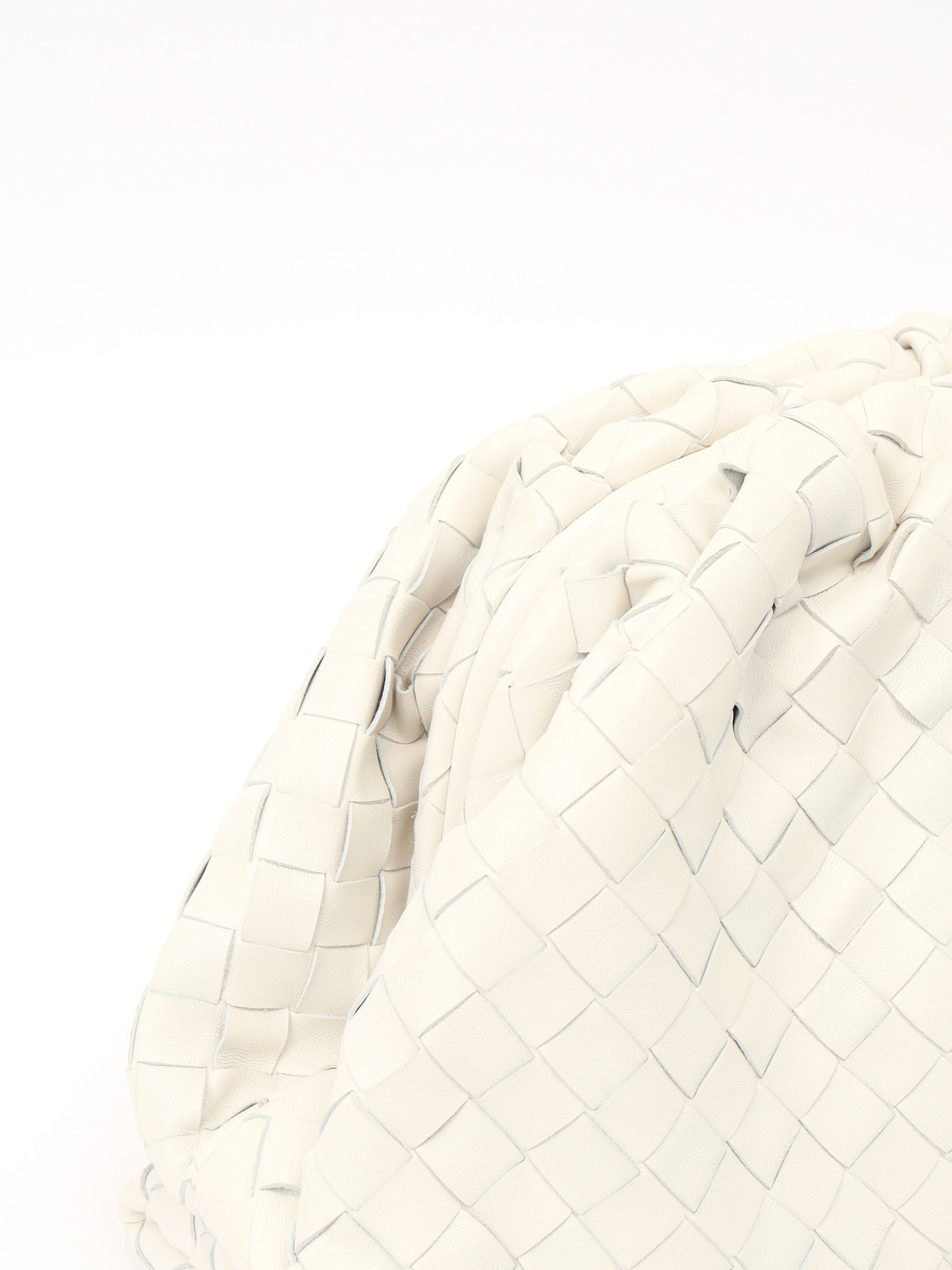 Bottega Veneta Pouch 4