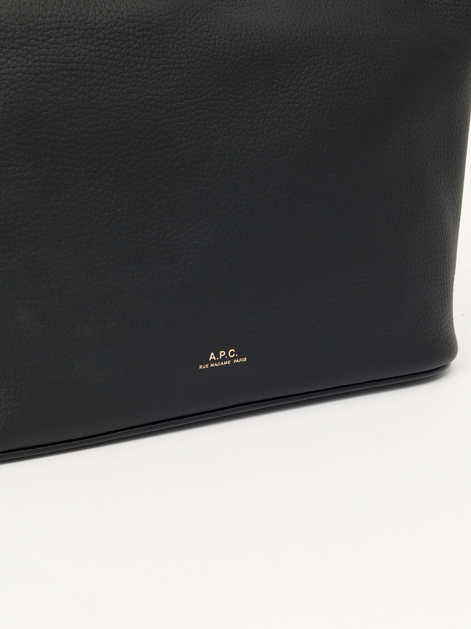 A.P.C. Vera  5