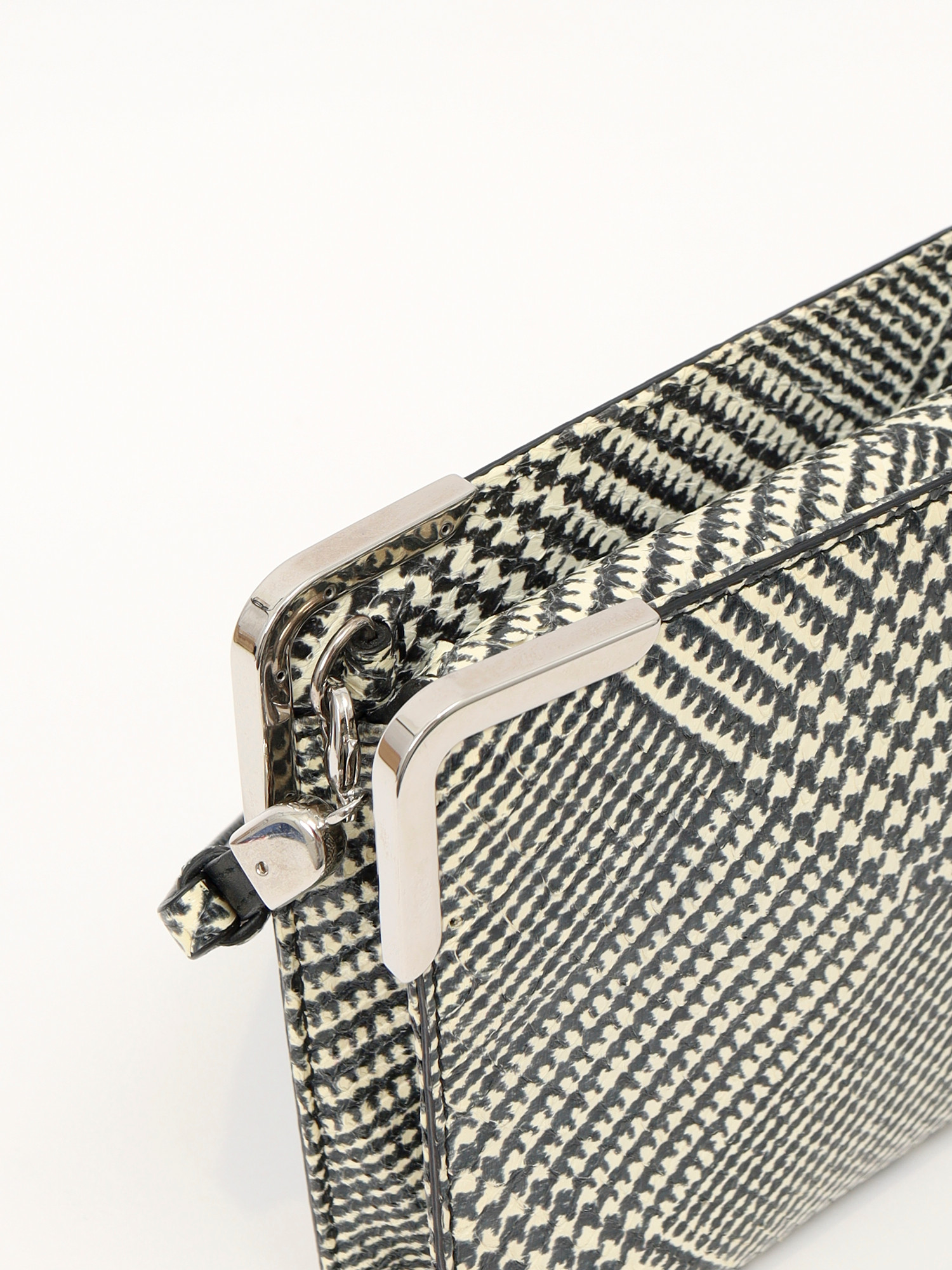 Salvatore Ferragamo Leather Bag 5