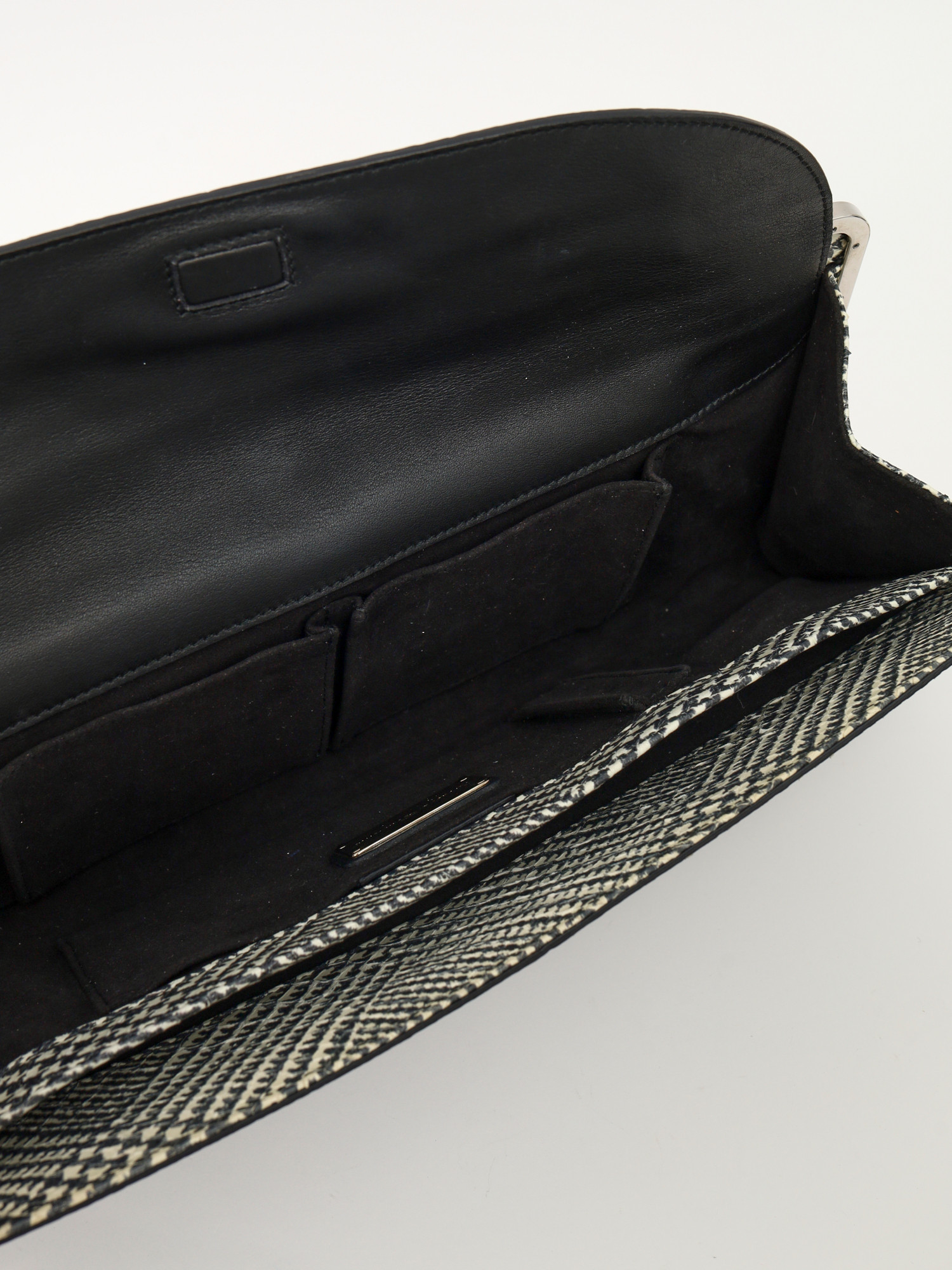 Salvatore Ferragamo Leather Bag 9