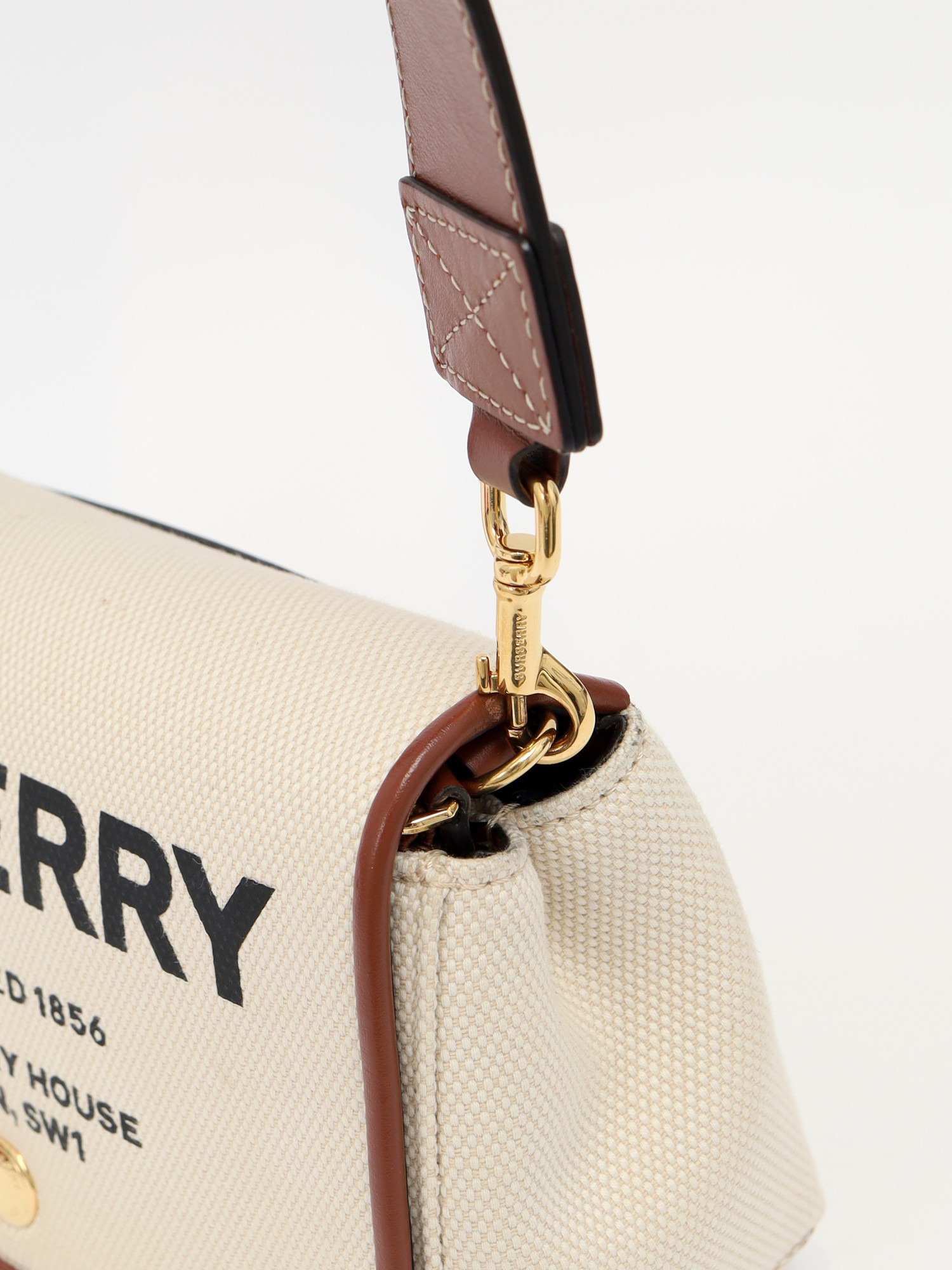 Burberry Horseferry 7
