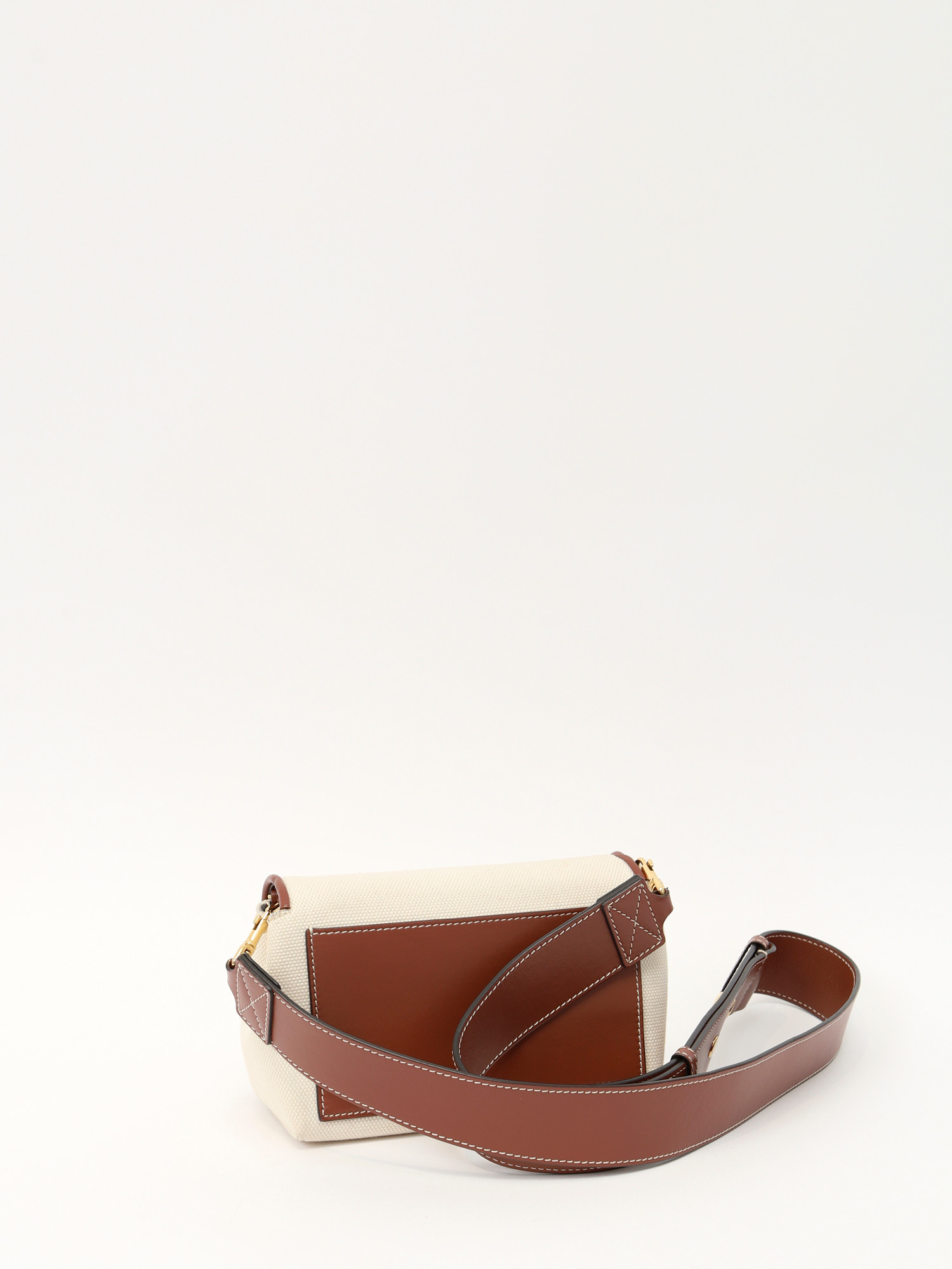 Burberry Horseferry 3