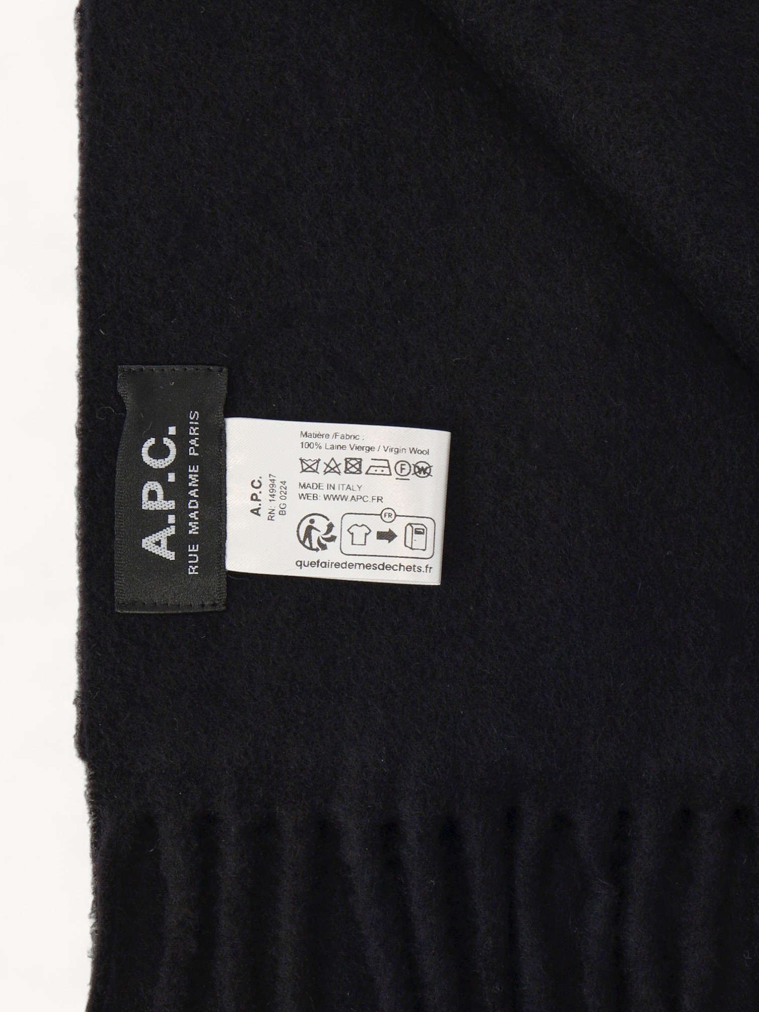 A.P.C. Scarf  3