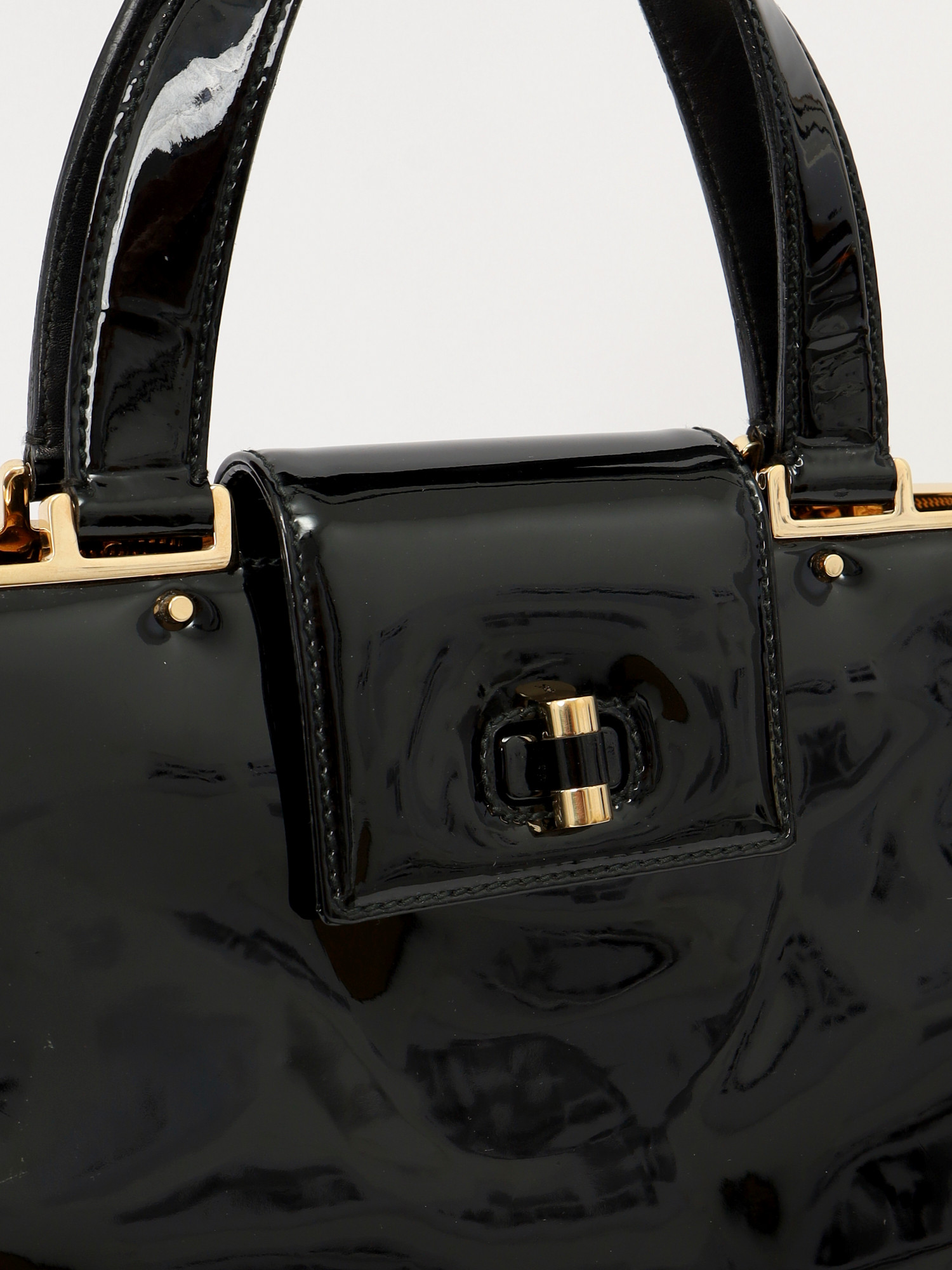 Saint Laurent Leather Bag 4