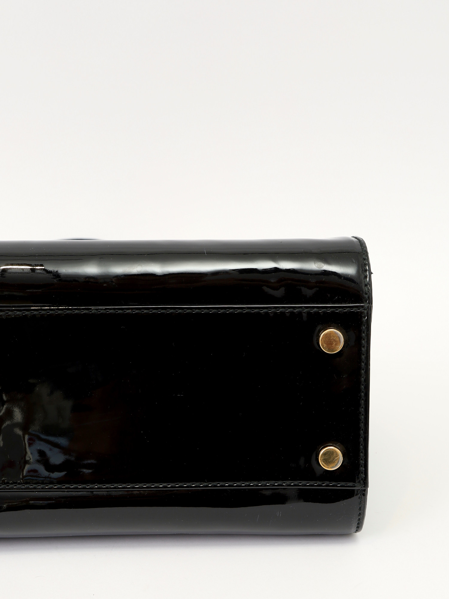 Saint Laurent Leather Bag 8