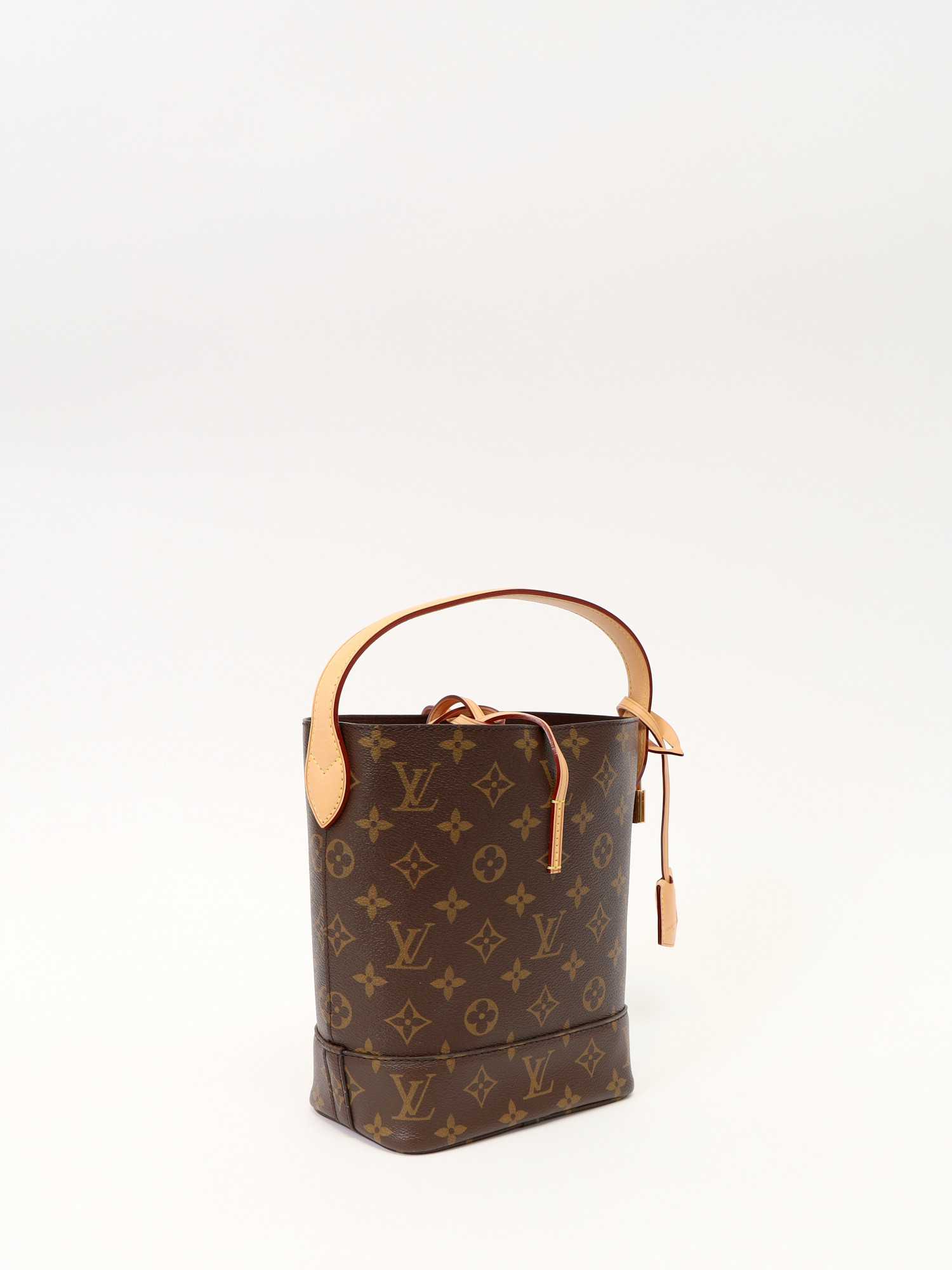 Louis Vuitton NeoNoe 3