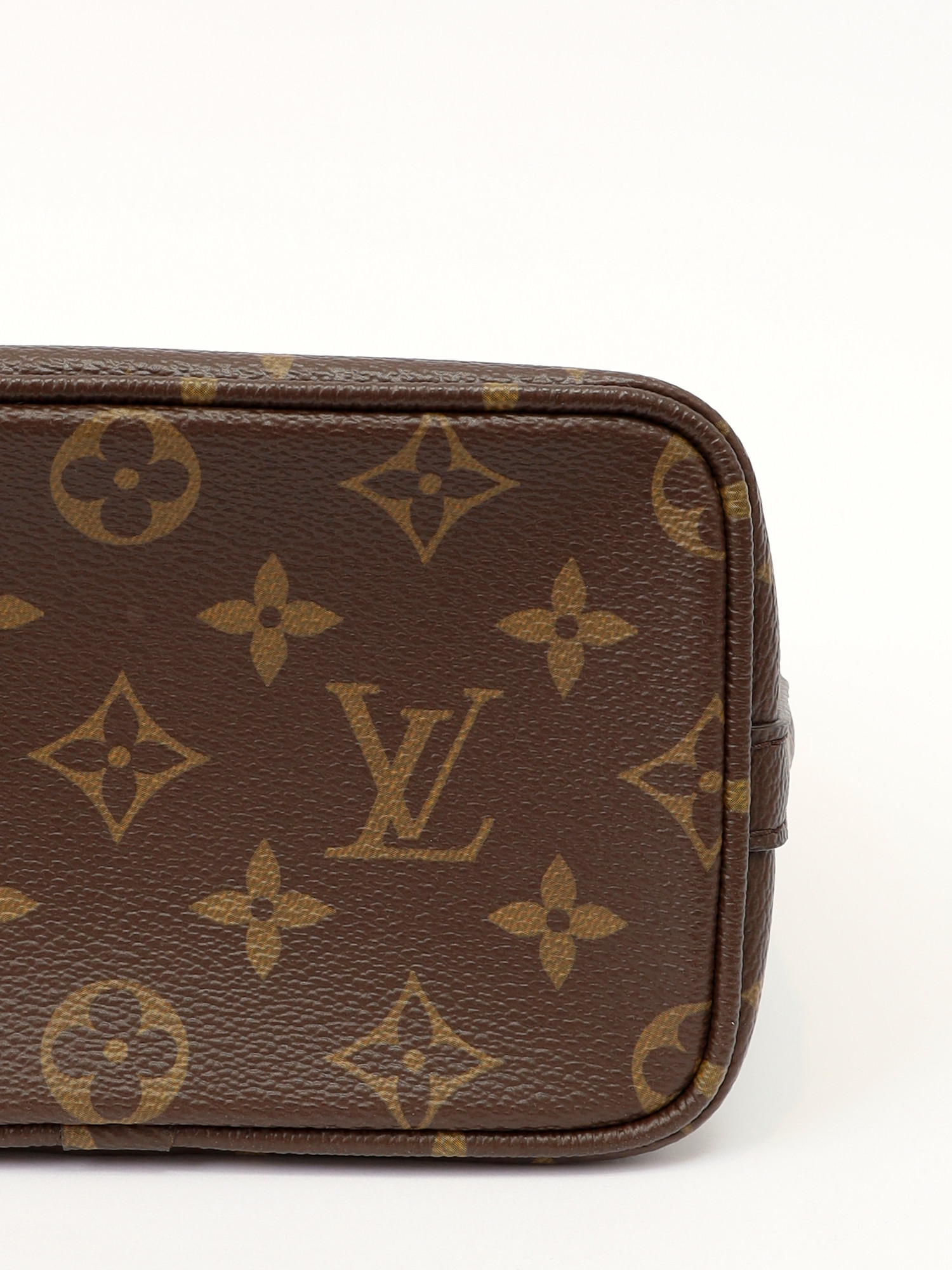 Louis Vuitton NeoNoe 10