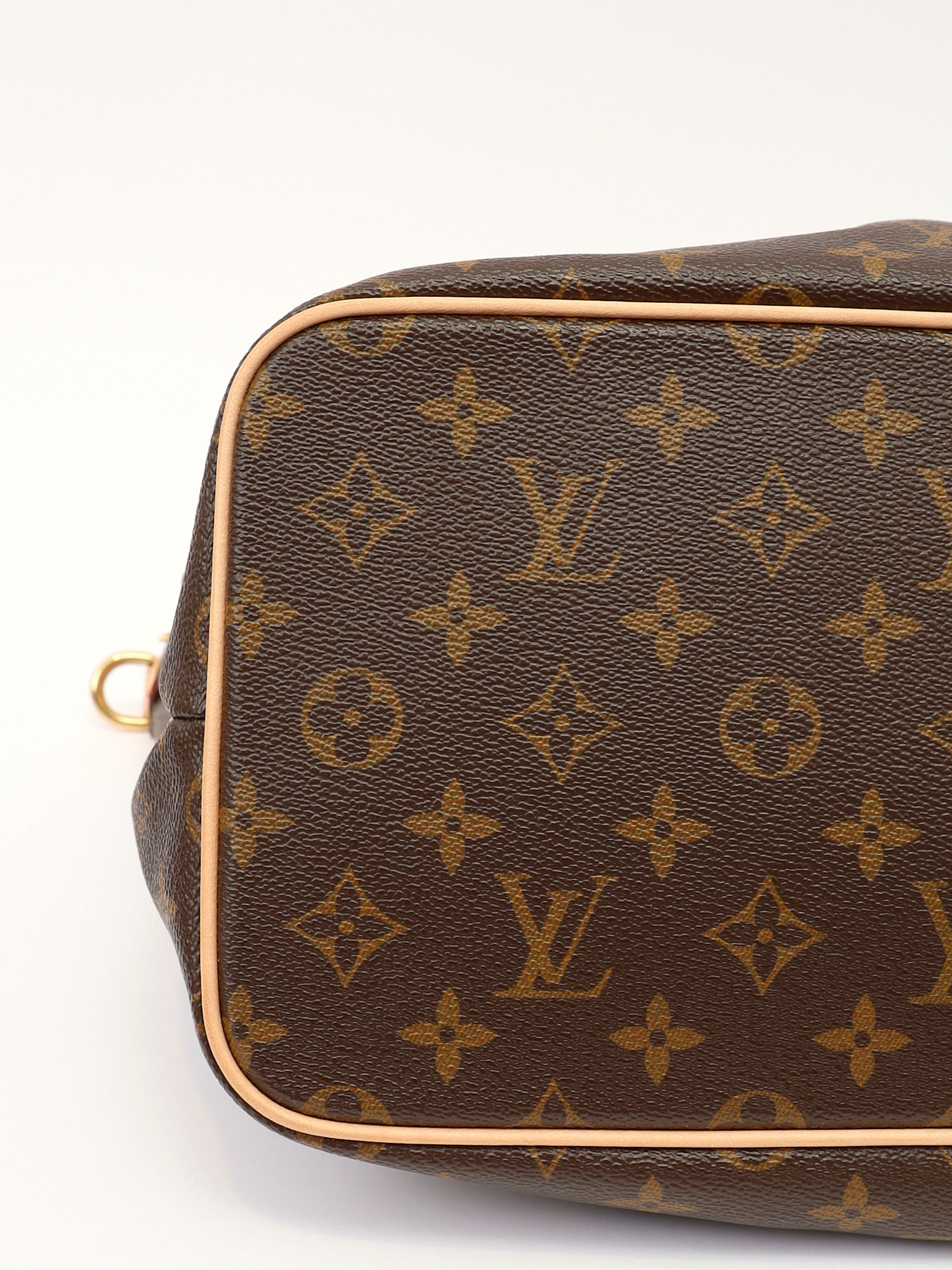 Louis Vuitton Palermo 9