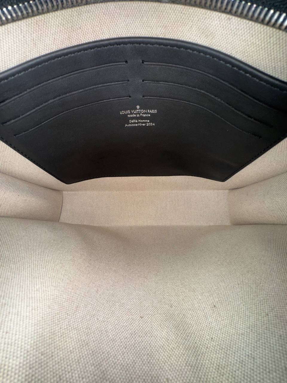 Louis Vuitton Pochette Voyage 9