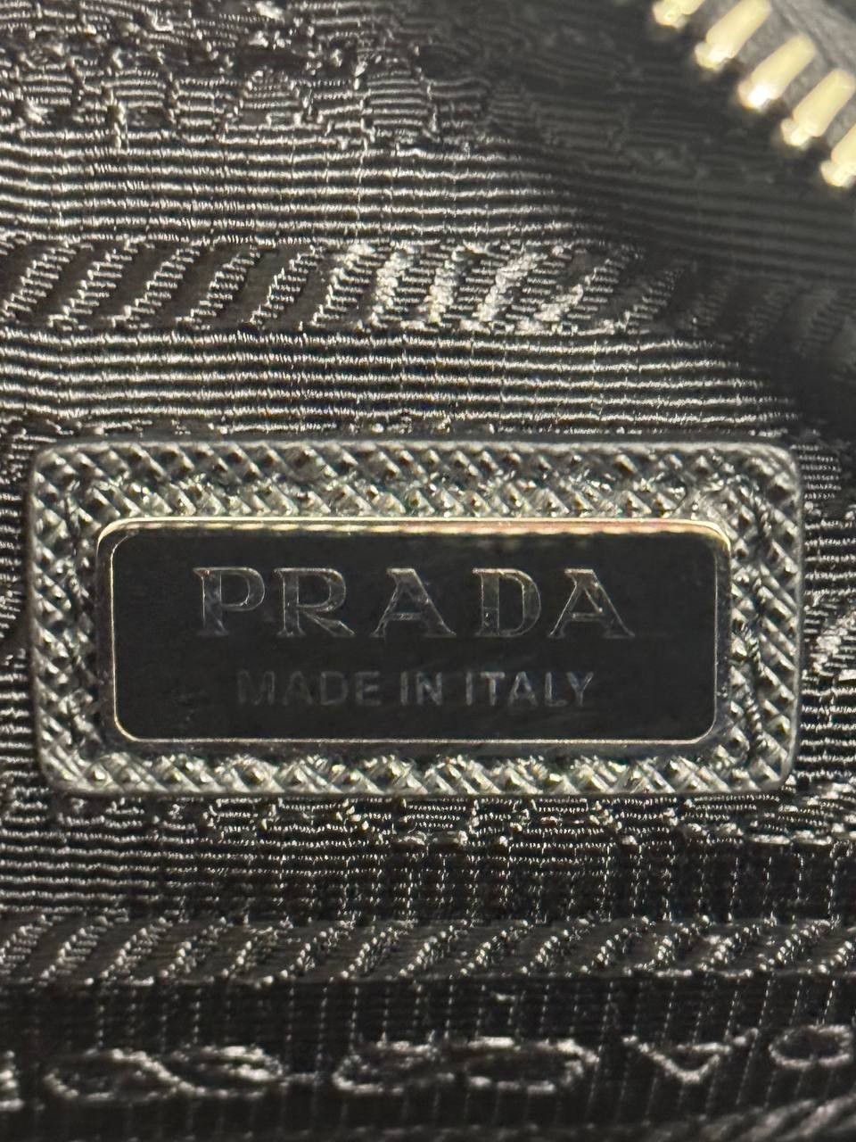 Prada Case 7