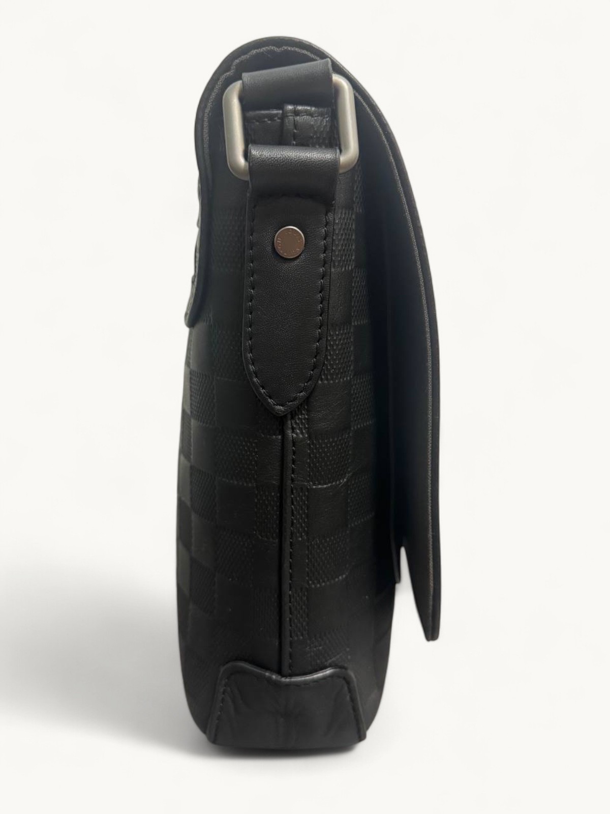 Louis Vuitton District 4