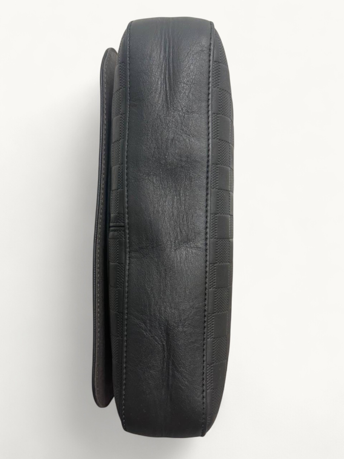 Louis Vuitton District 6