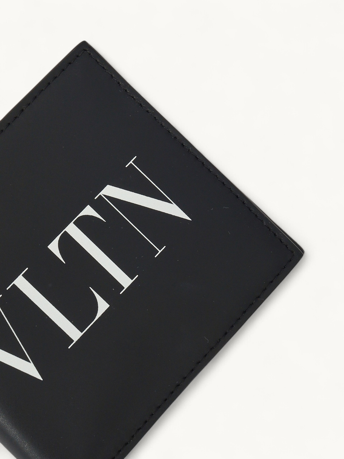 Valentino Wallet 4