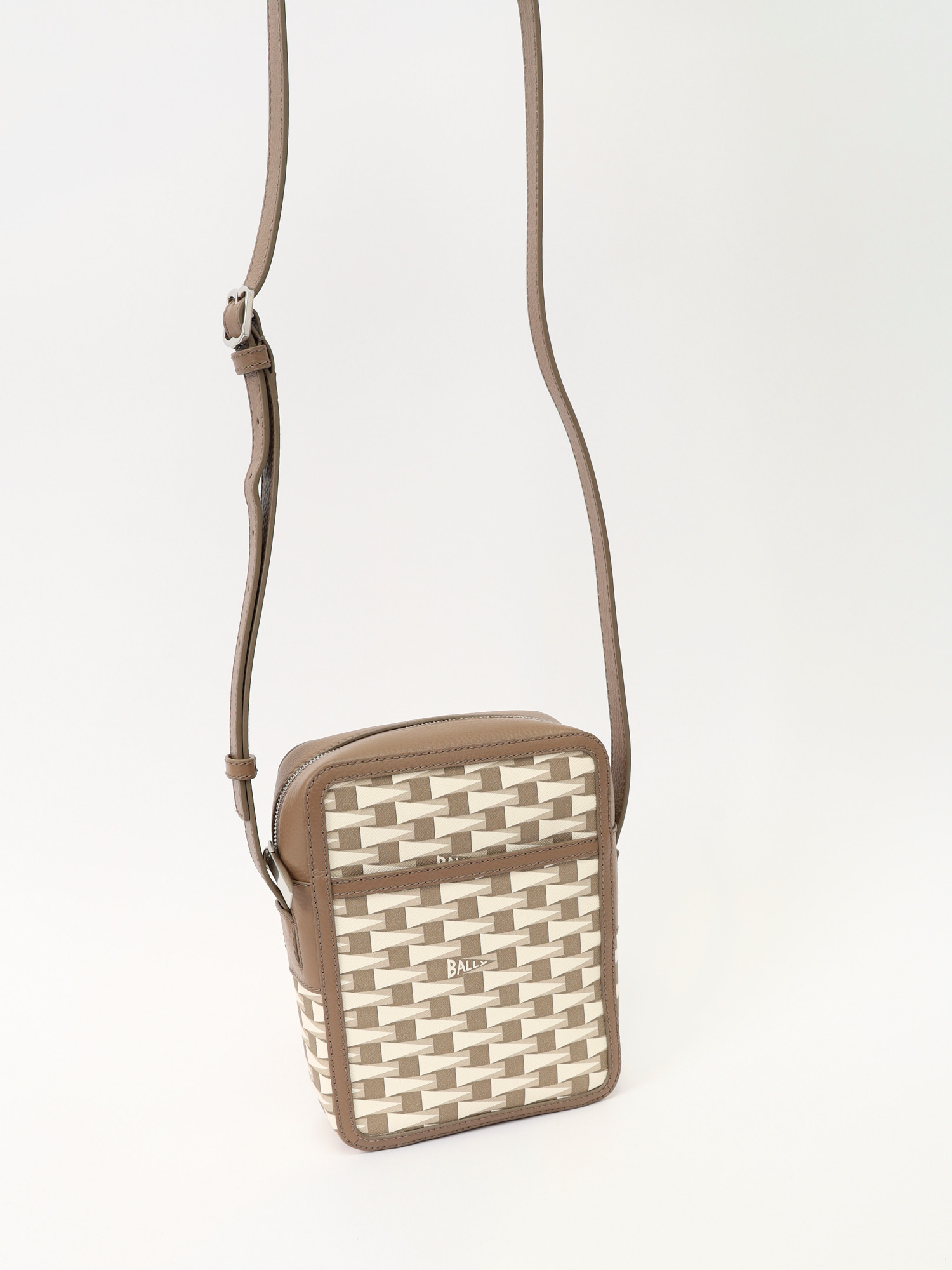 Bally Pennant  4