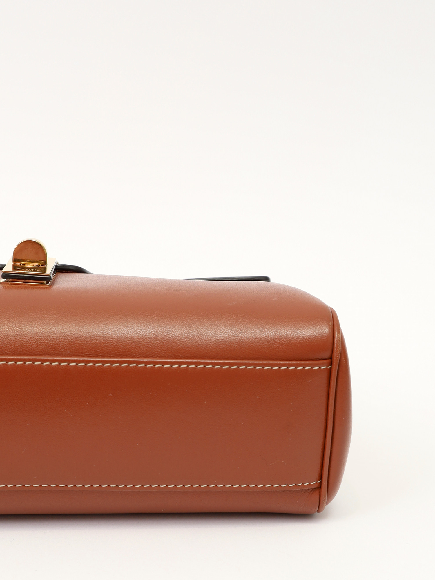 Celine 16 9