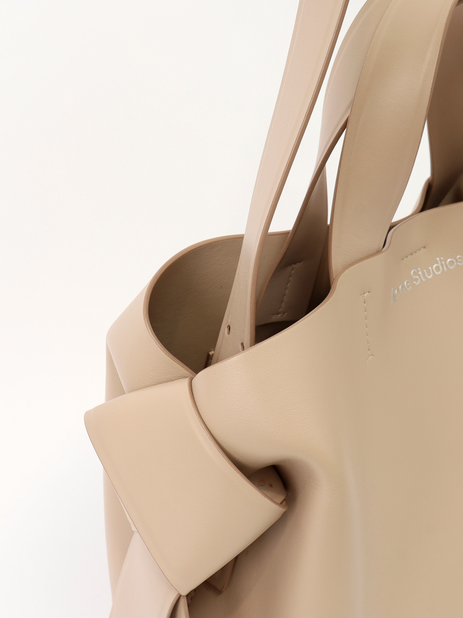 Acne Studios Musubi  6