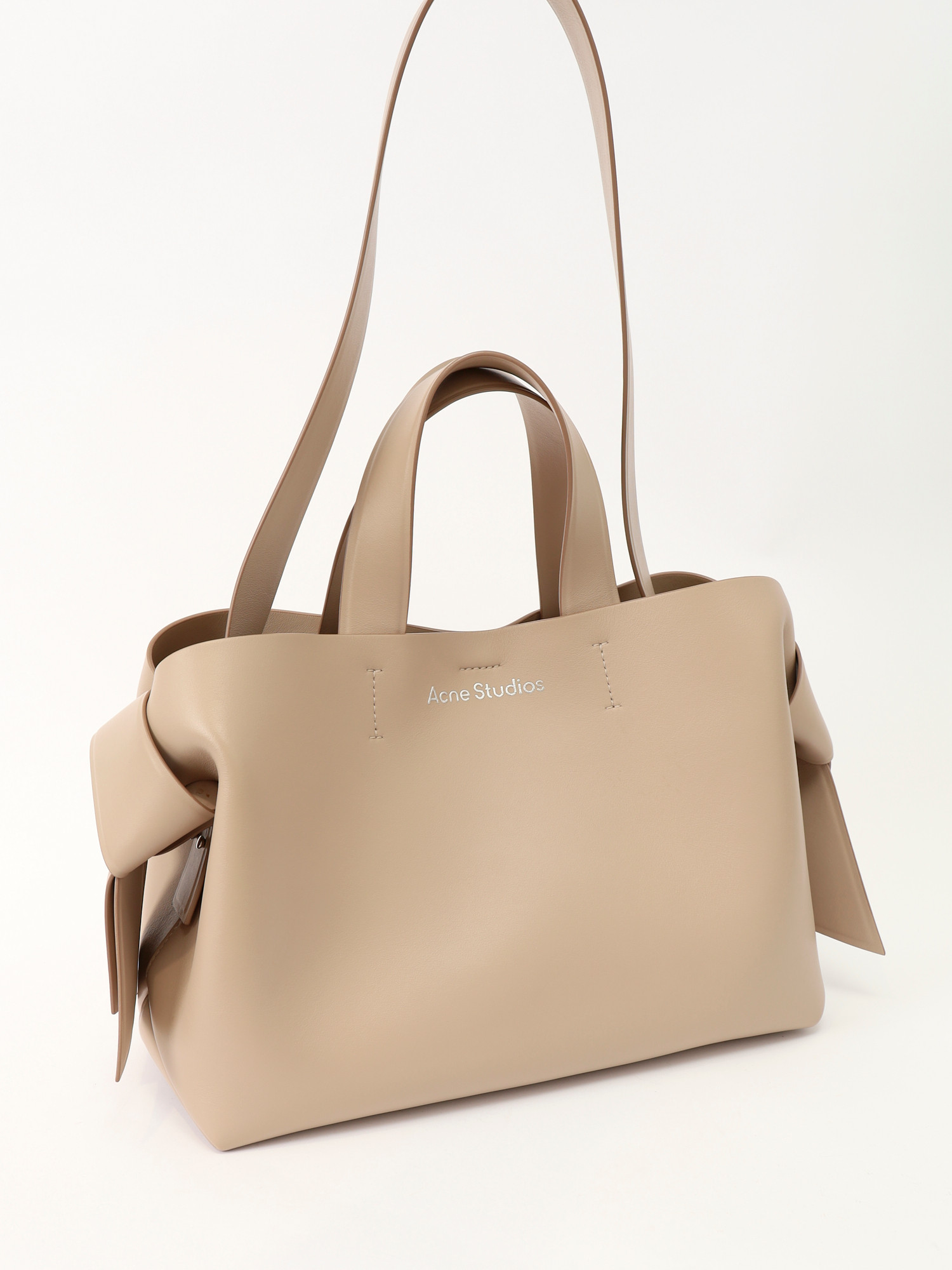 Acne Studios Musubi  4