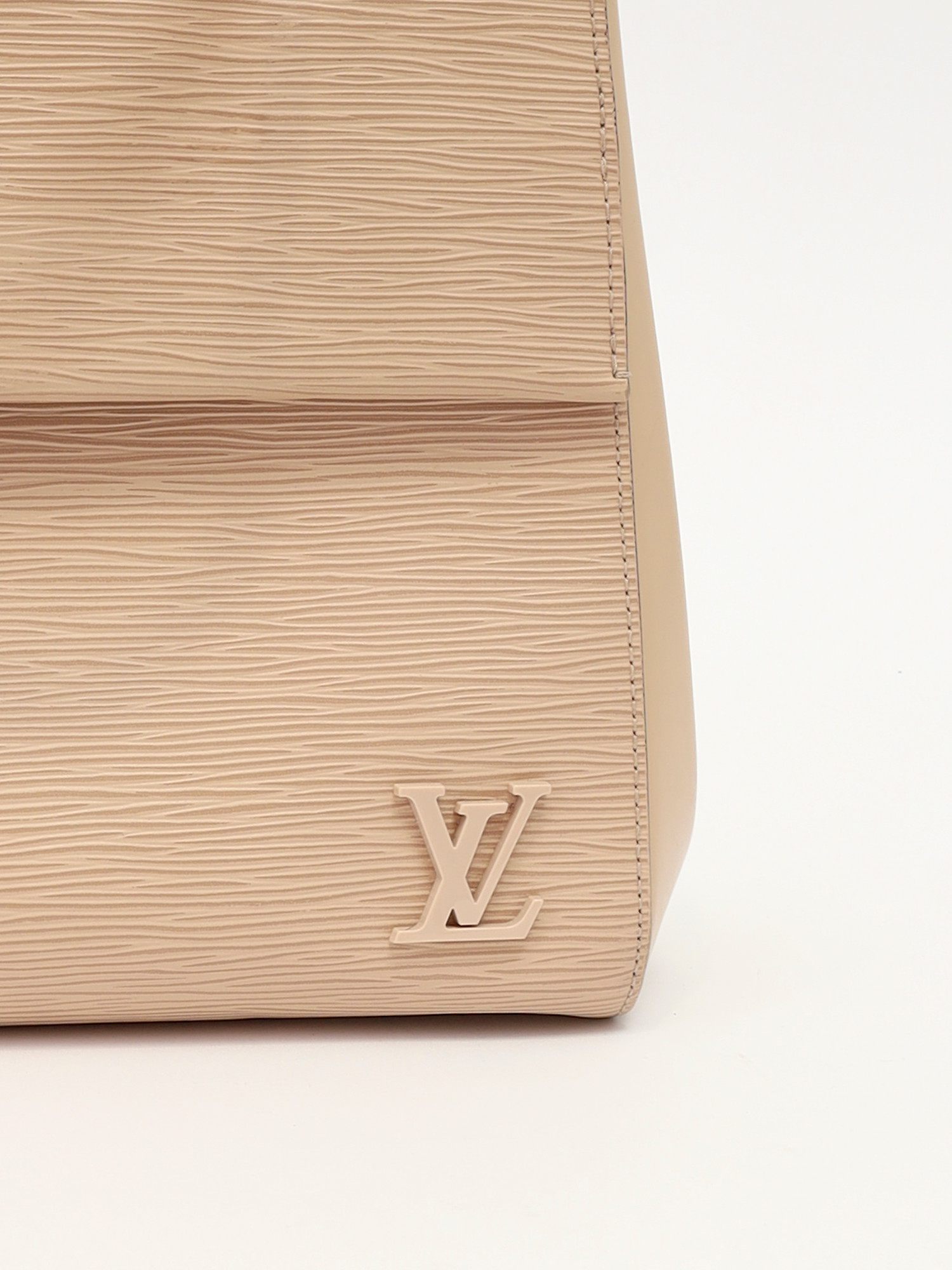 Louis Vuitton Cluny 5