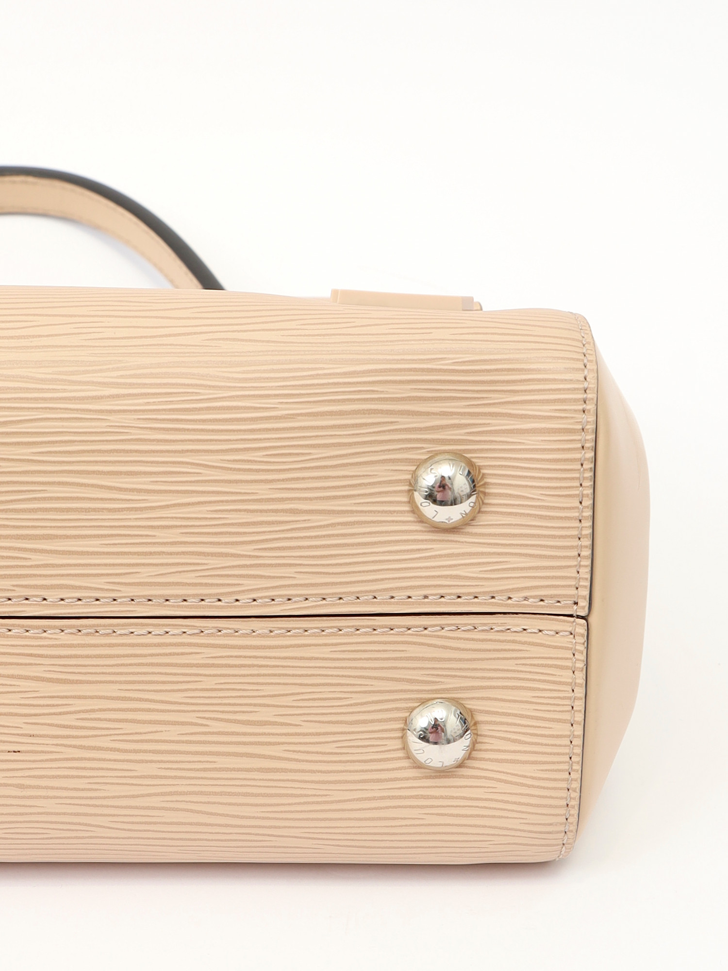 Louis Vuitton Cluny 9