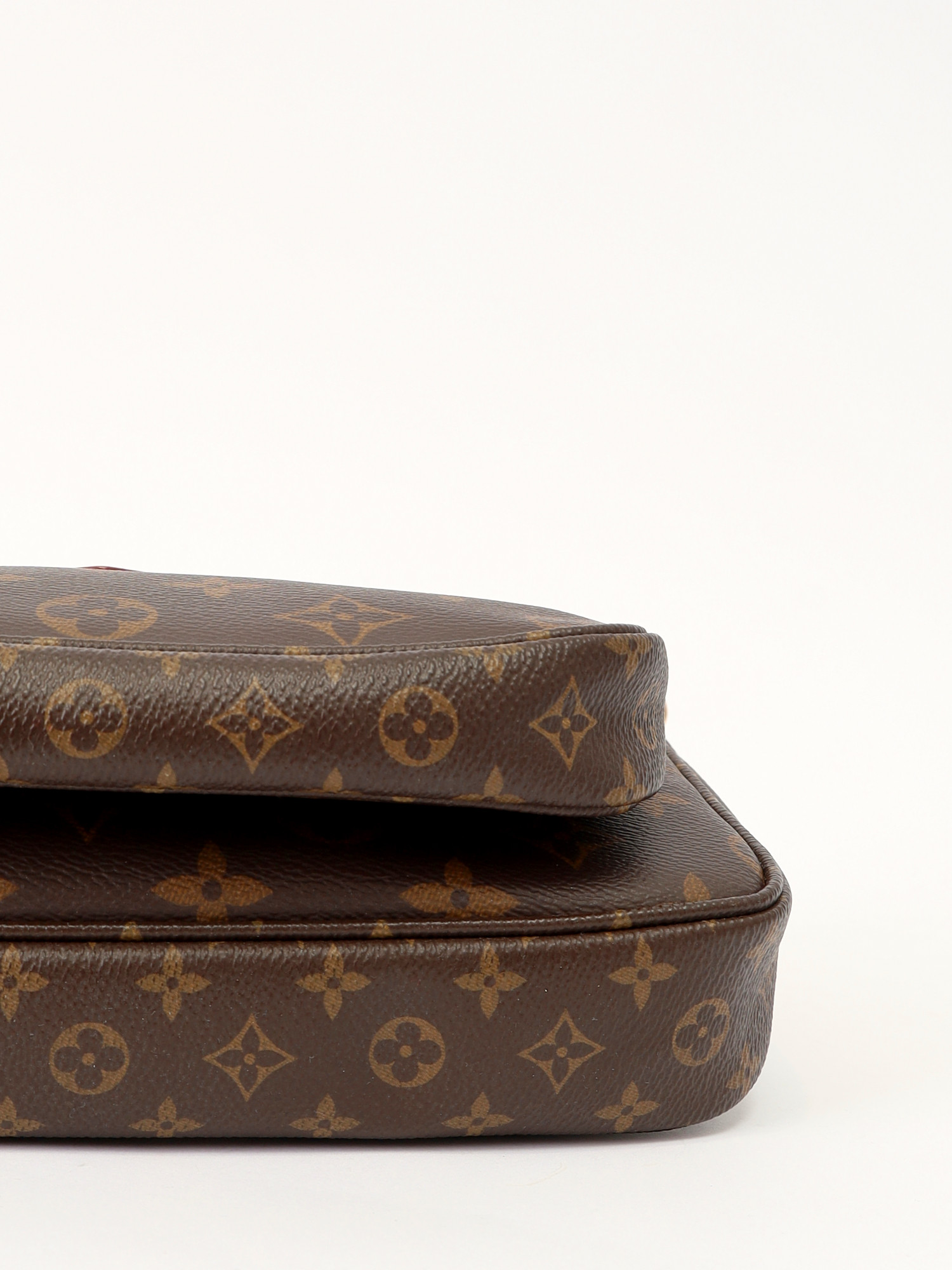 Louis Vuitton Multi Pochette 10