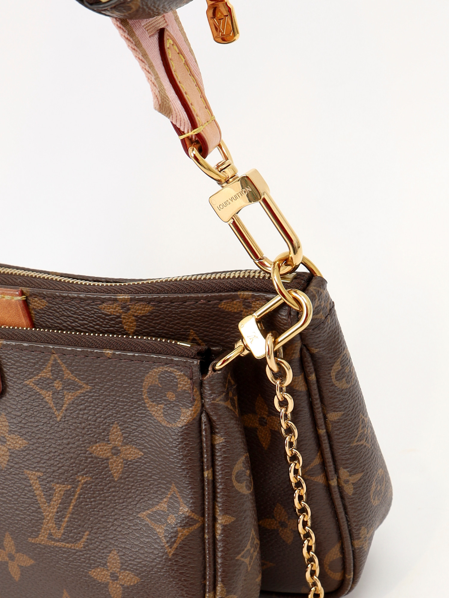 Louis Vuitton Multi Pochette 7