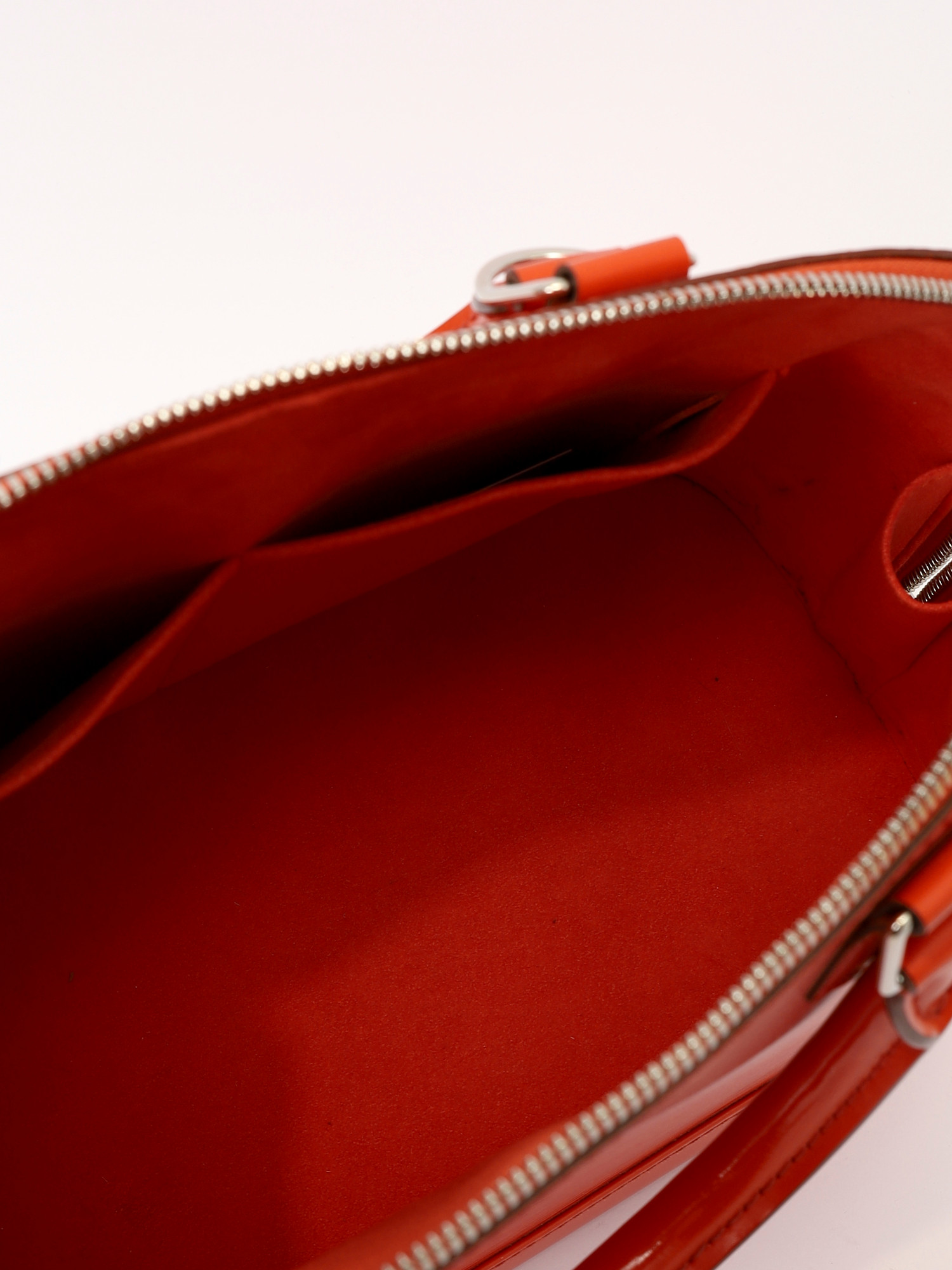 Louis Vuitton Alma 11