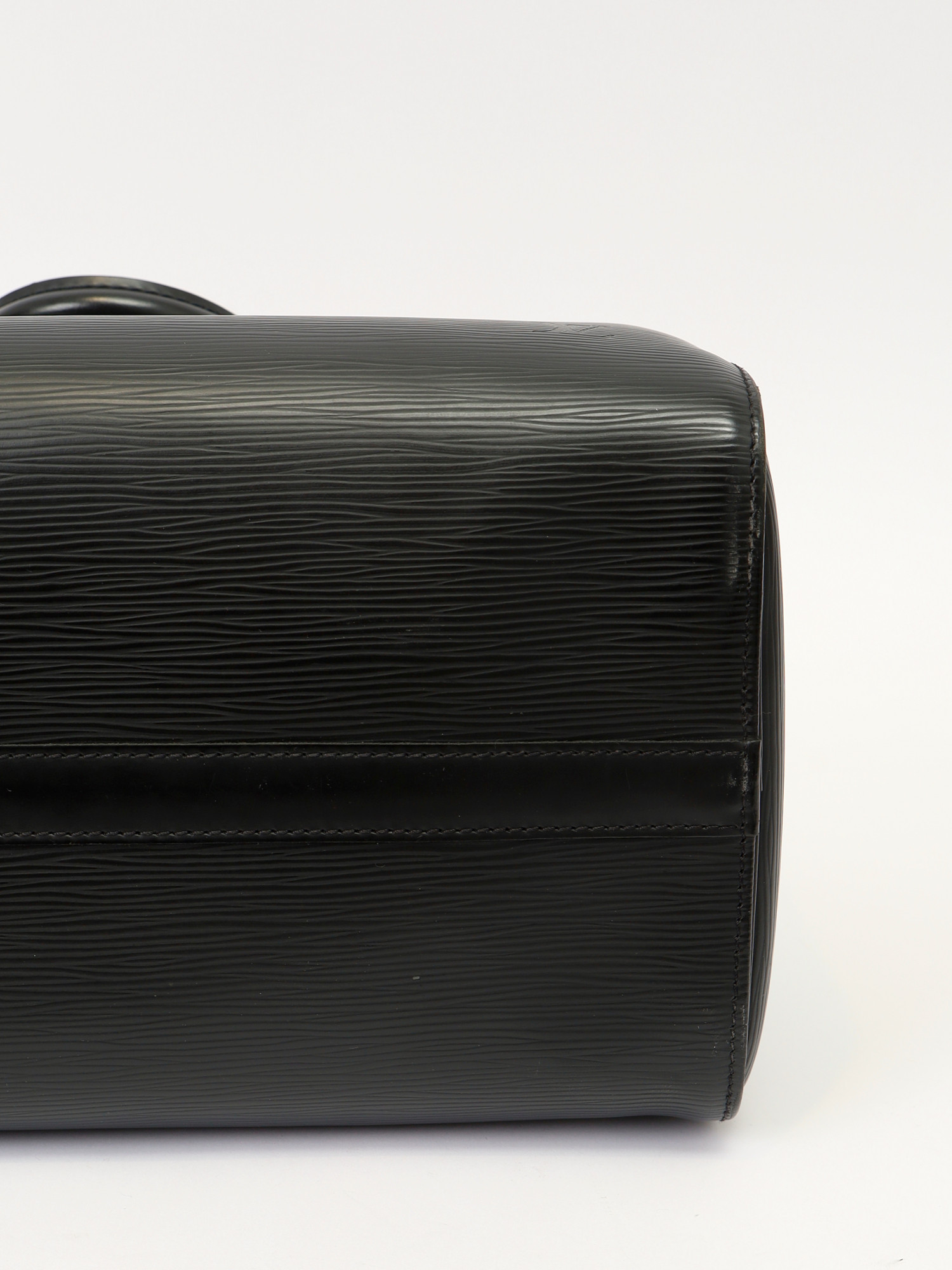 Louis Vuitton Speedy 9