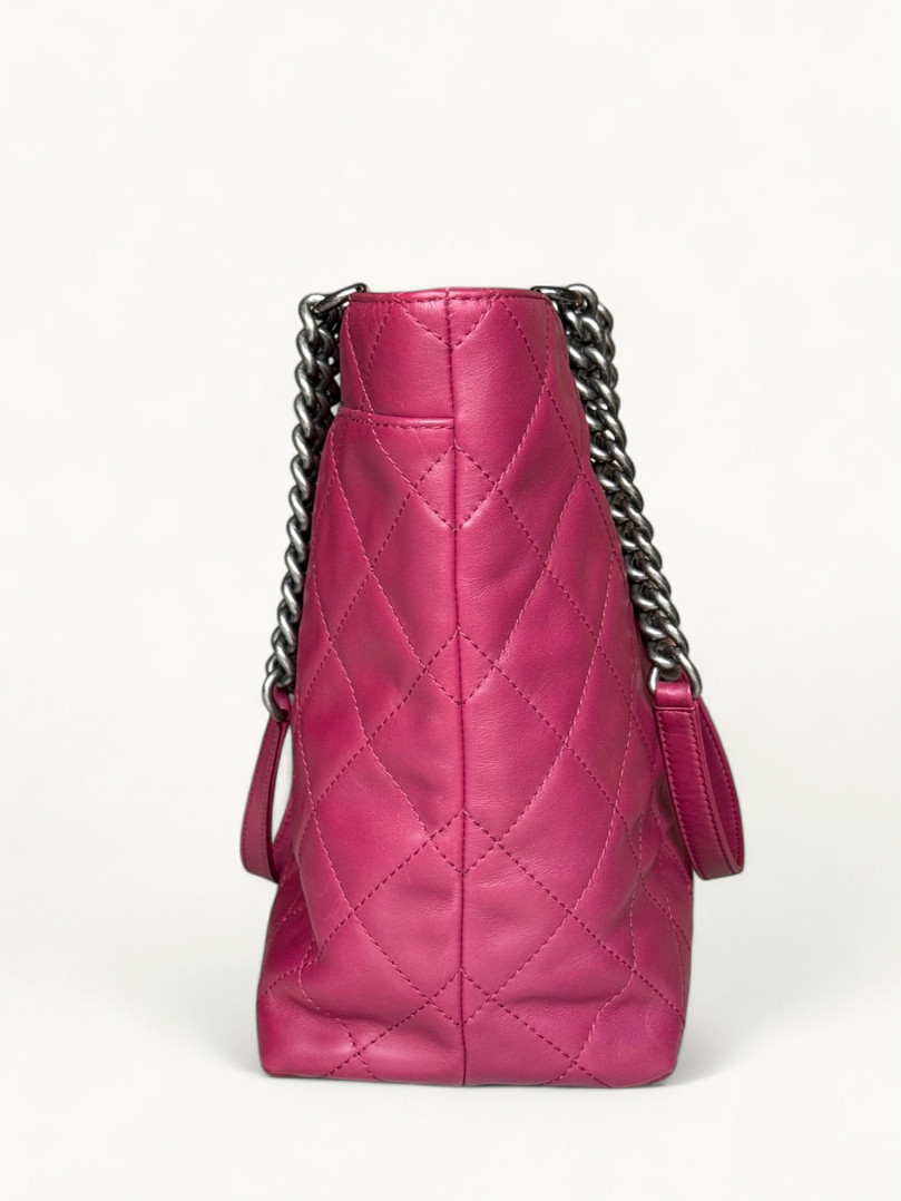 Chanel Leather Bag 1