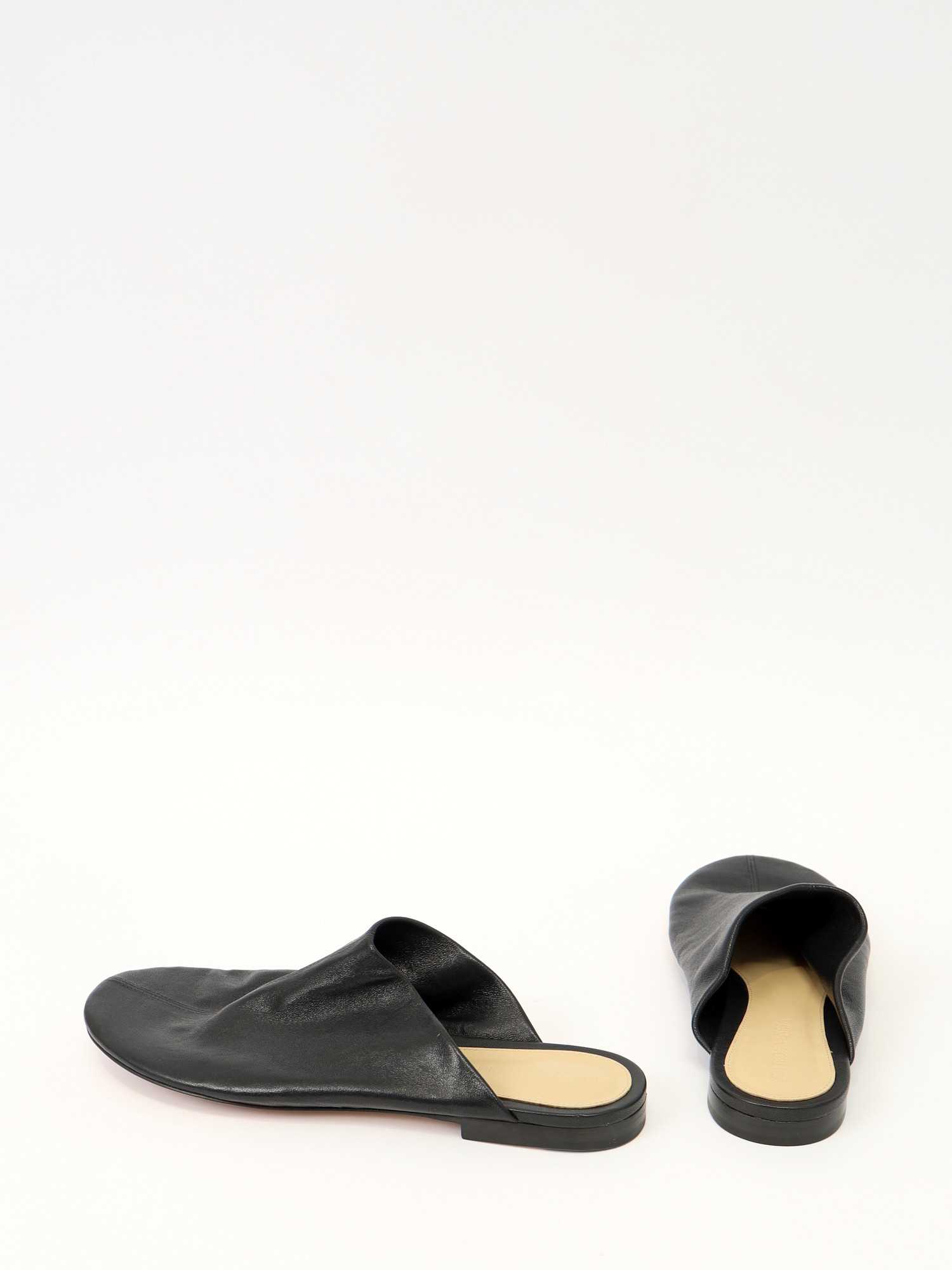 Bottega Veneta  38 5