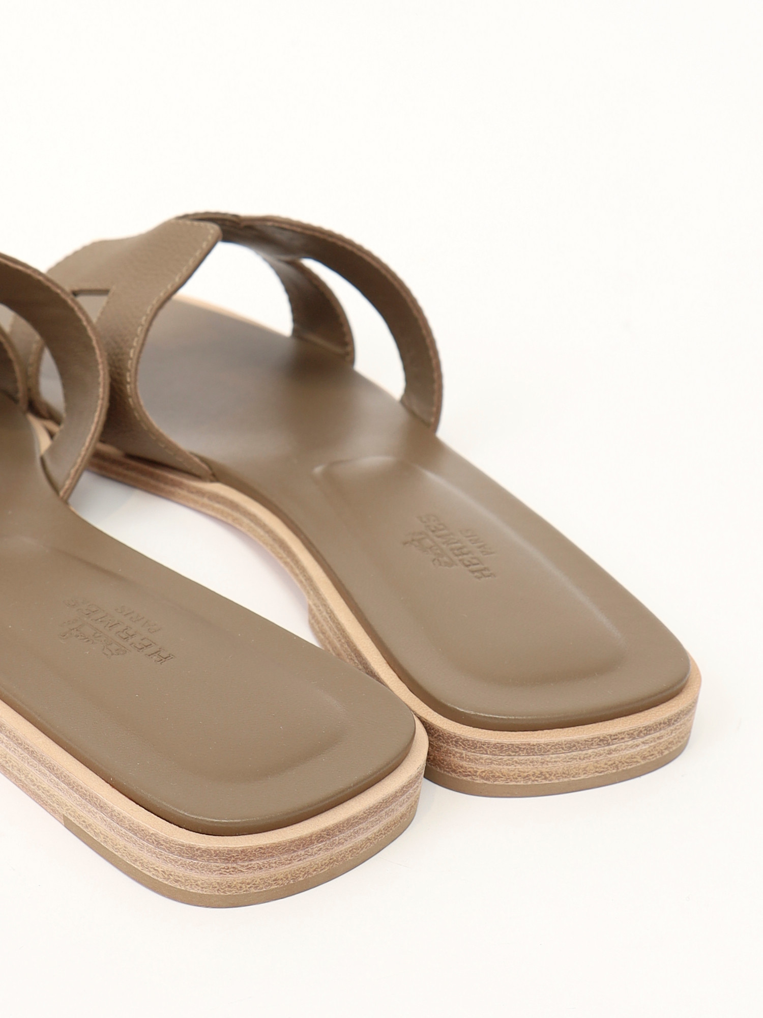 Hermes Oran 38.5 8