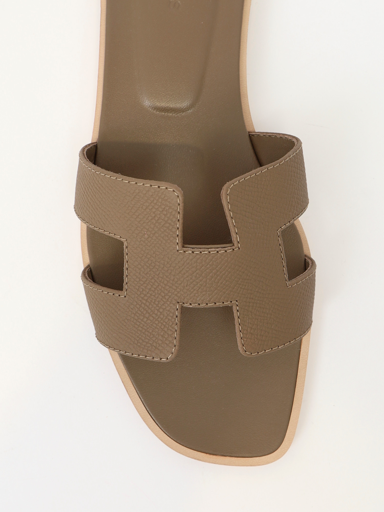 Hermes Oran 38.5 4