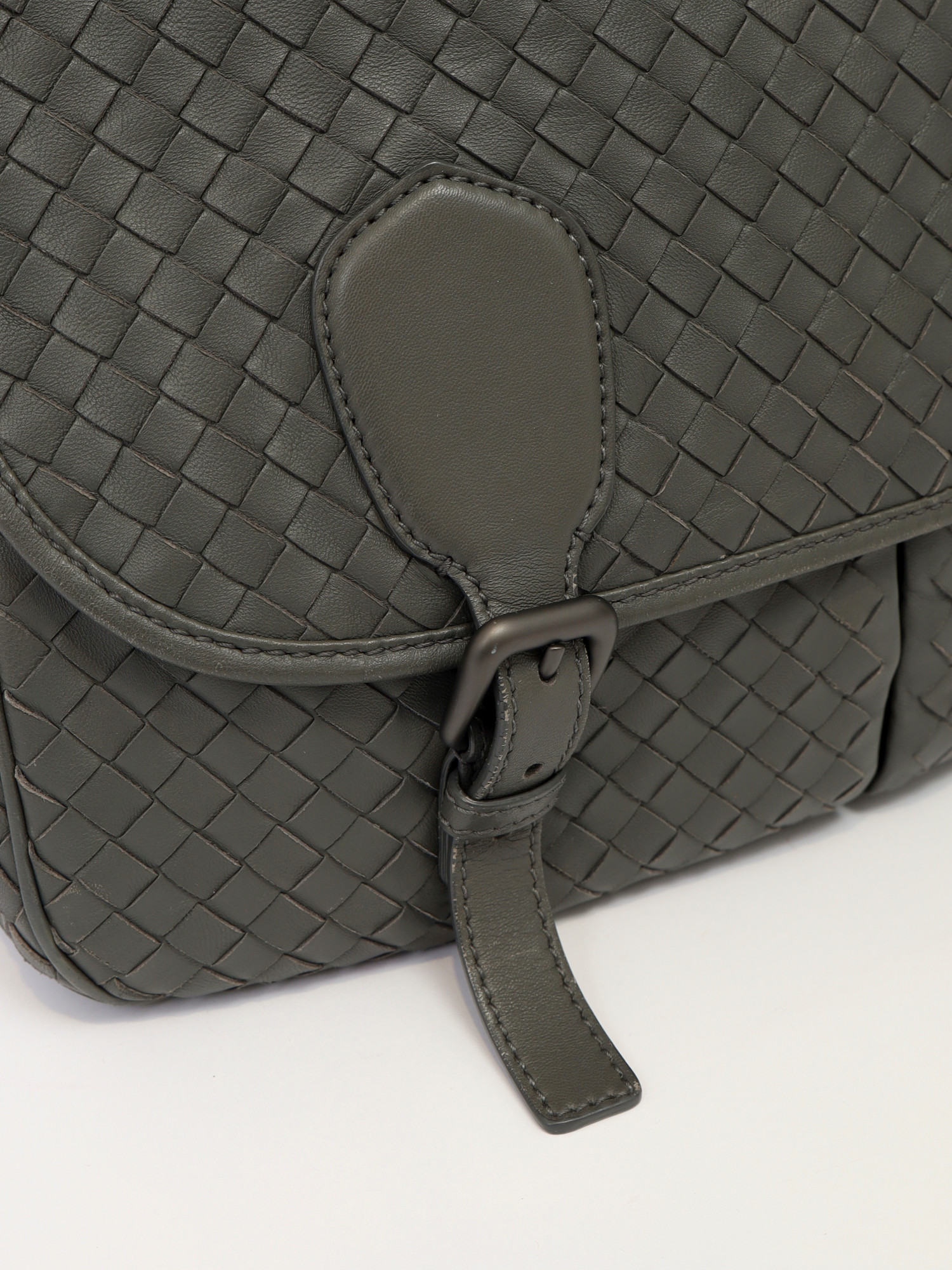 Bottega Veneta Gardena  5