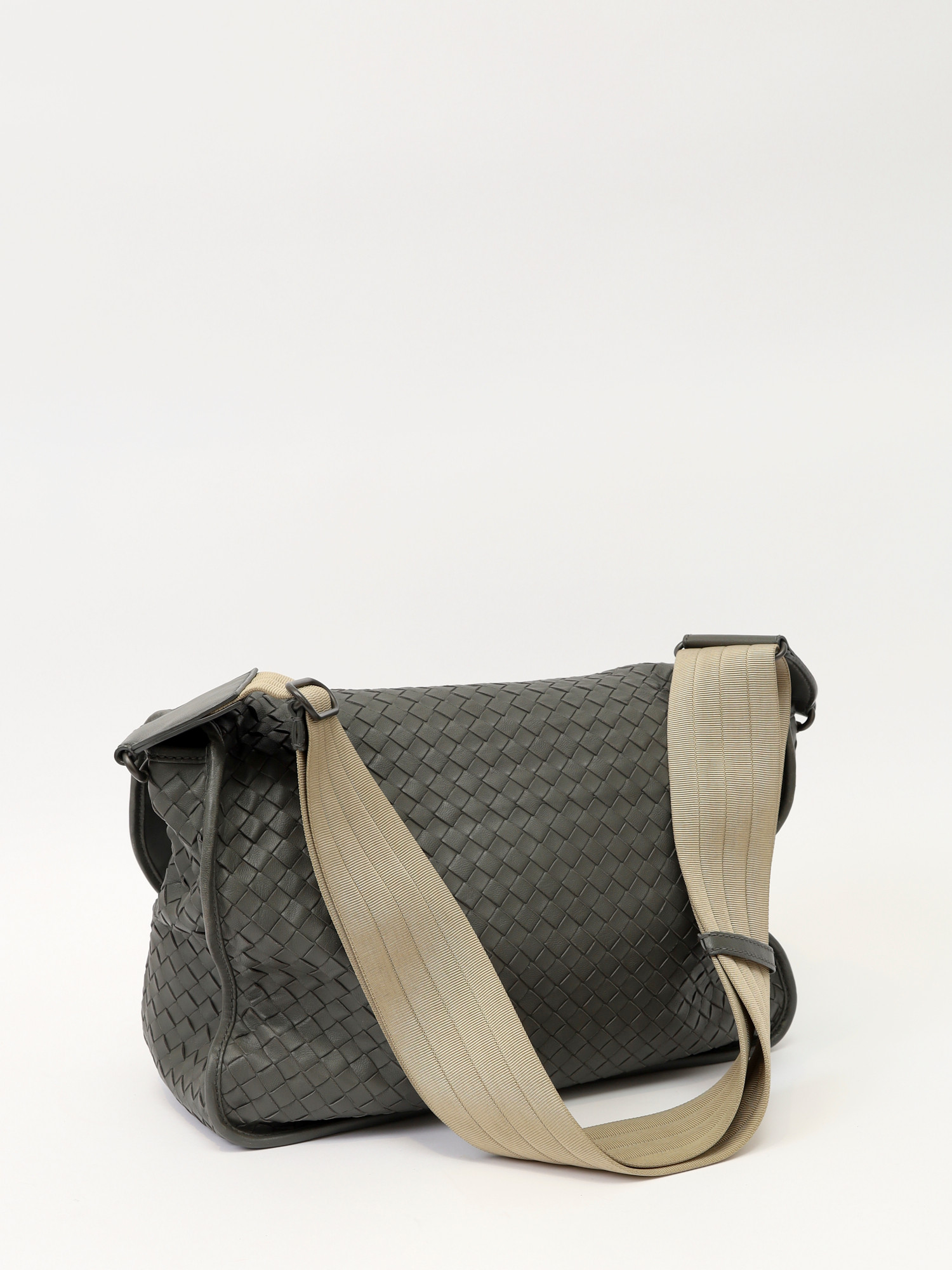 Bottega Veneta Gardena  3
