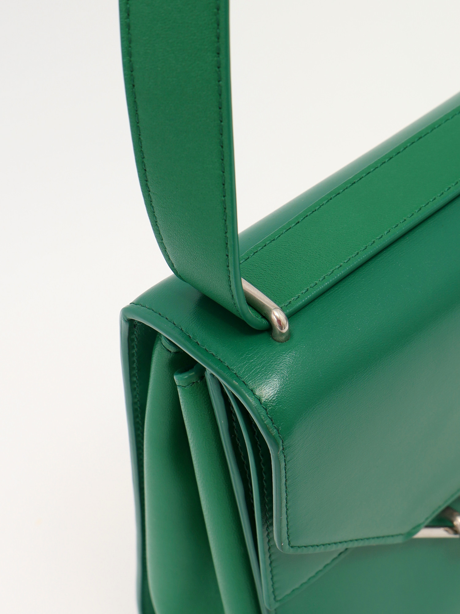 Bottega Veneta Clip  6