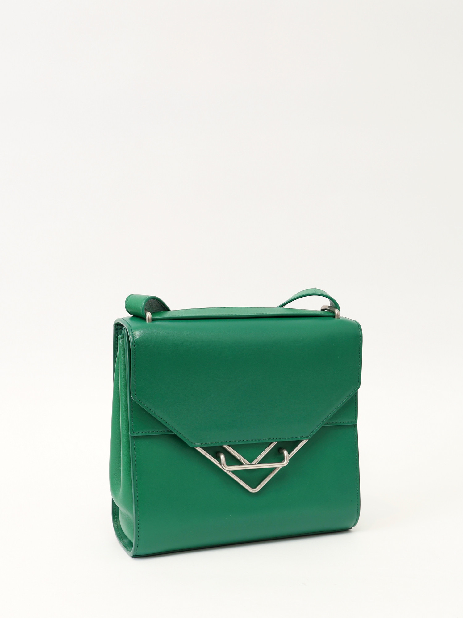 Bottega Veneta Clip  2